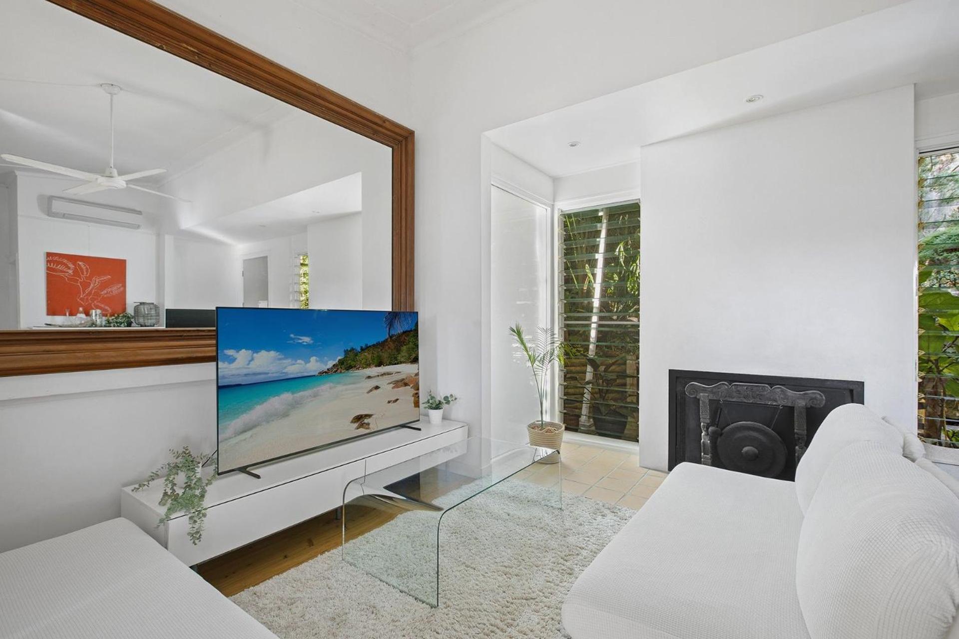 Three-Bedroom House photo 1