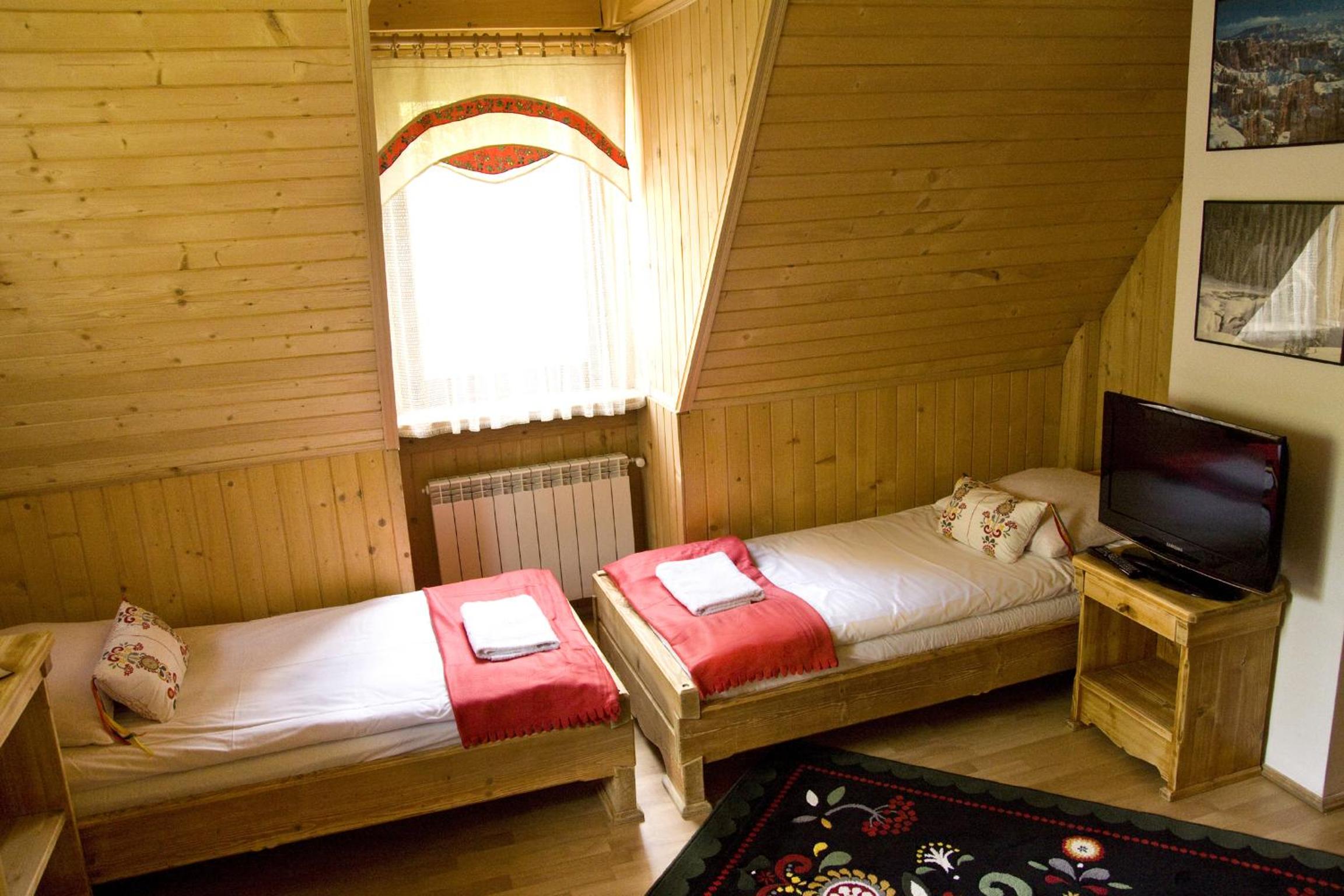 Quadruple Room with Shared Bathroom