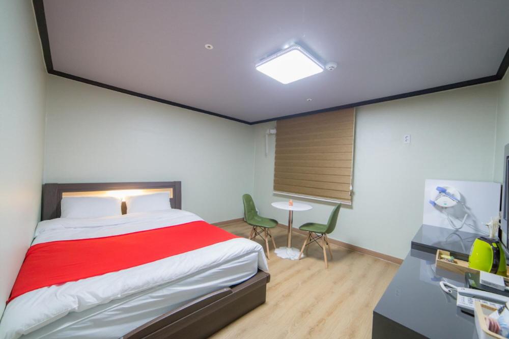 Double Room - Photo 2