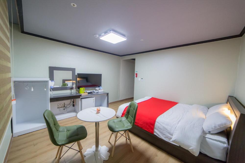 Double Room - Photo 1