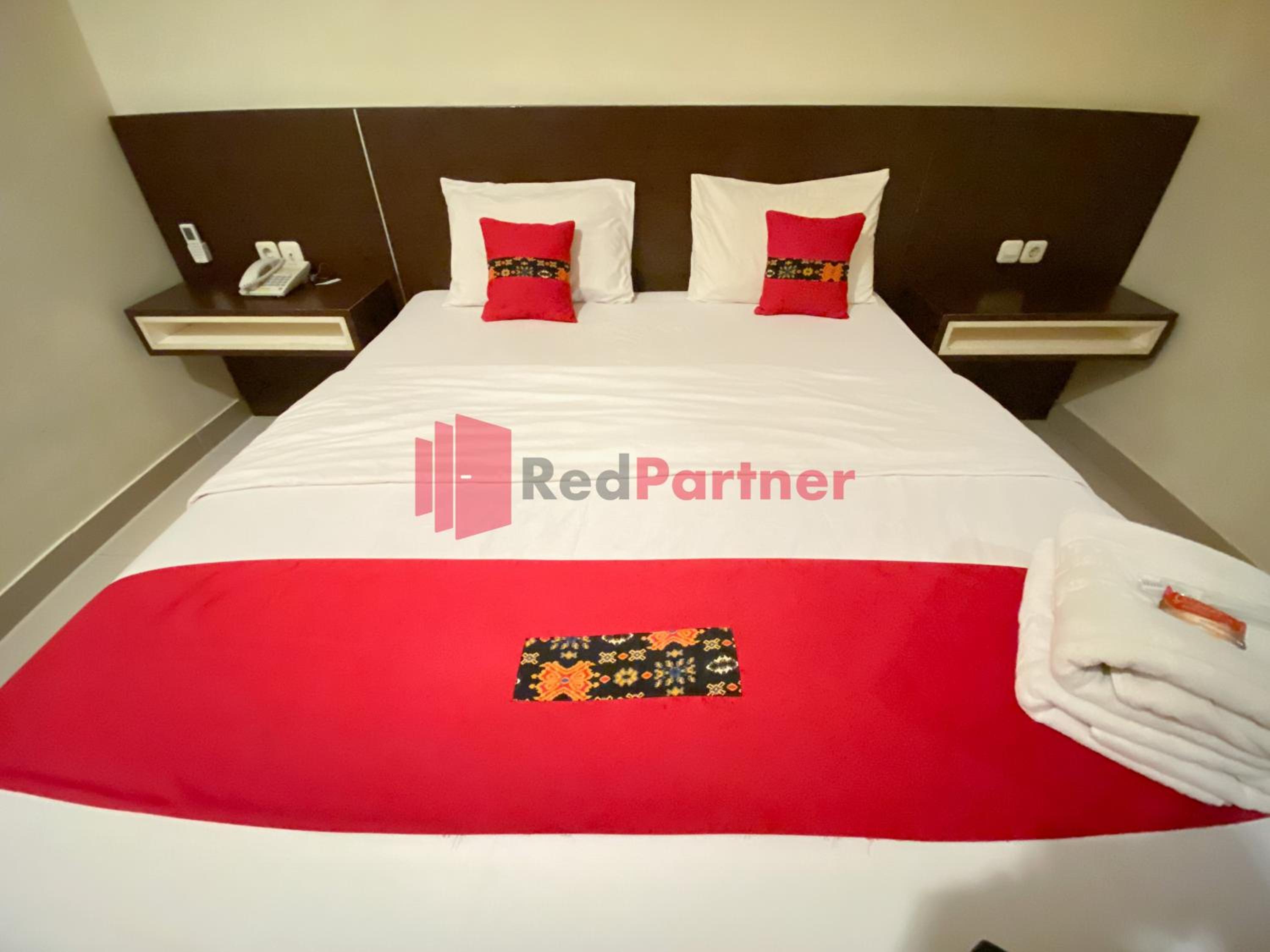 Standard Double Room - Photo 9