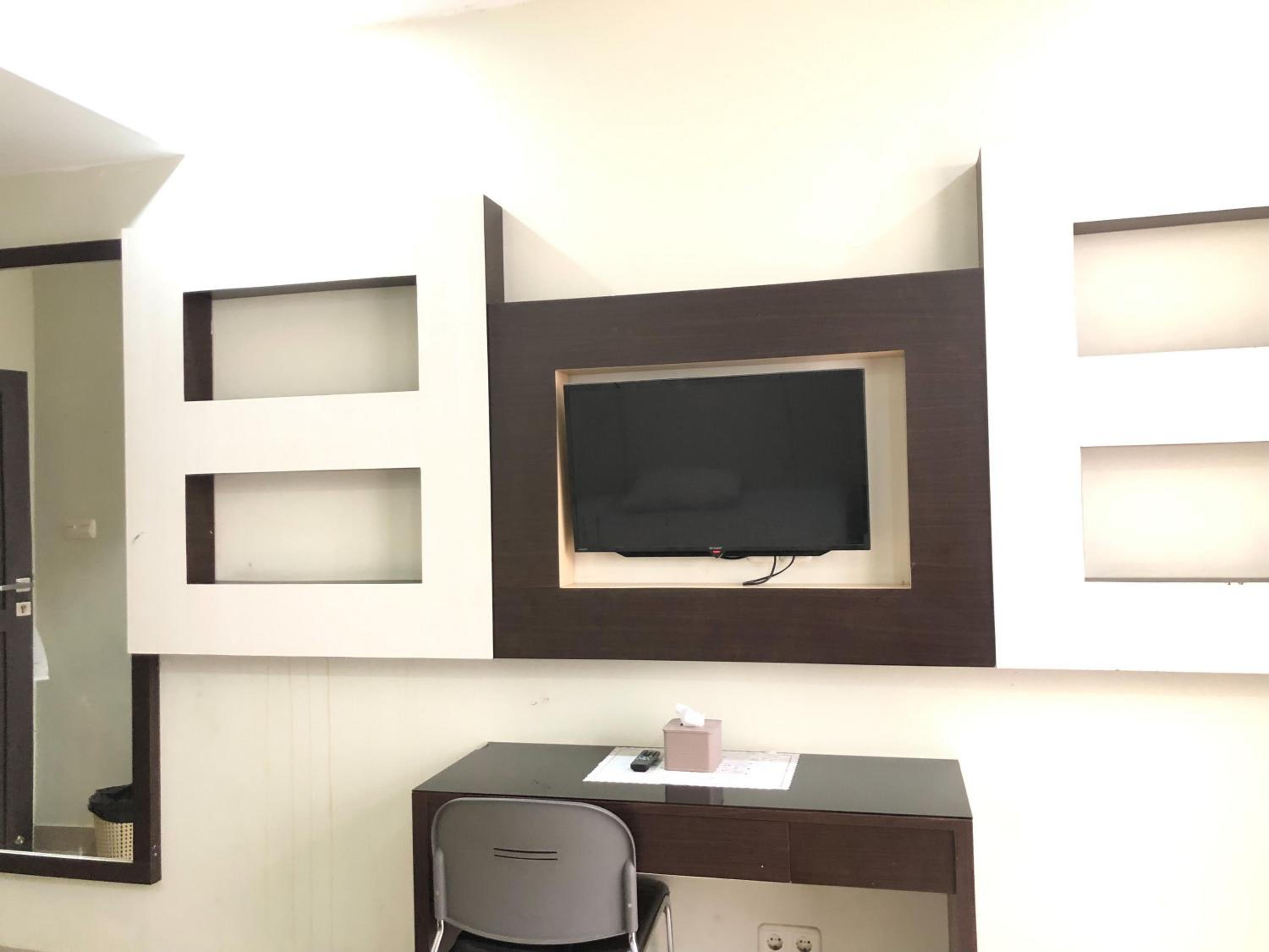 Standard Double Room - Photo 7