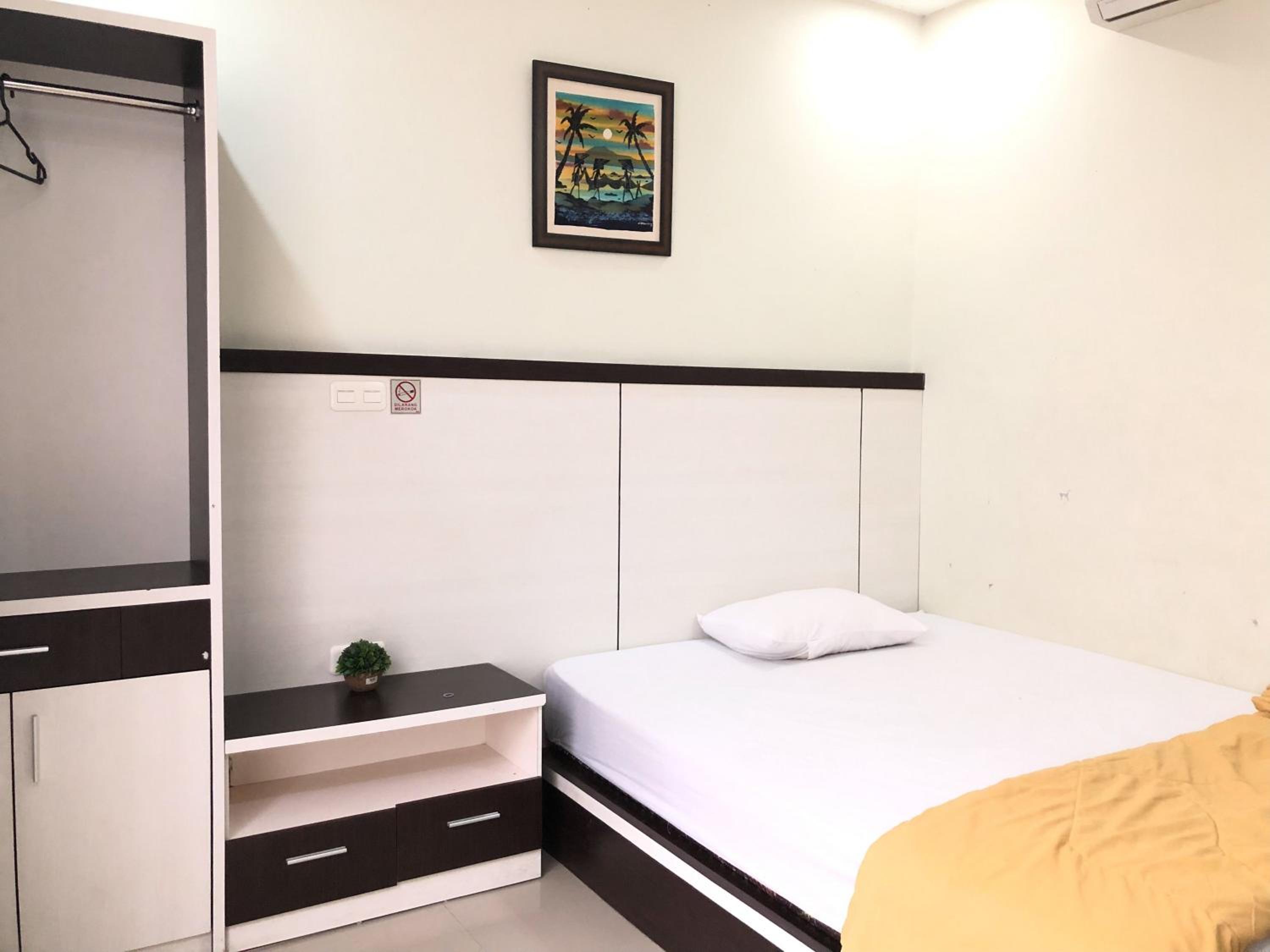 Standard Double Room - Photo 15