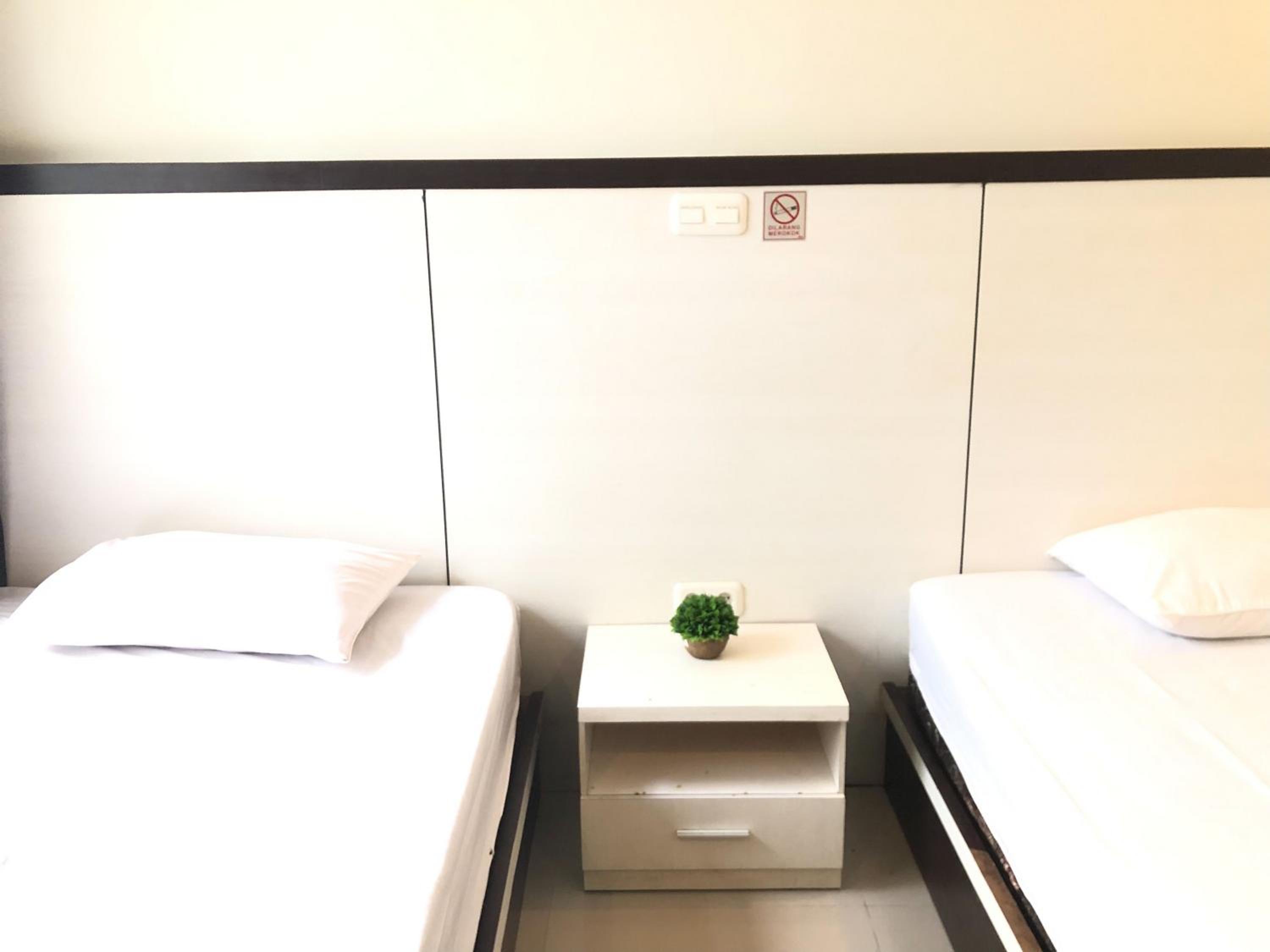 Standard Twin Room - Photo 3
