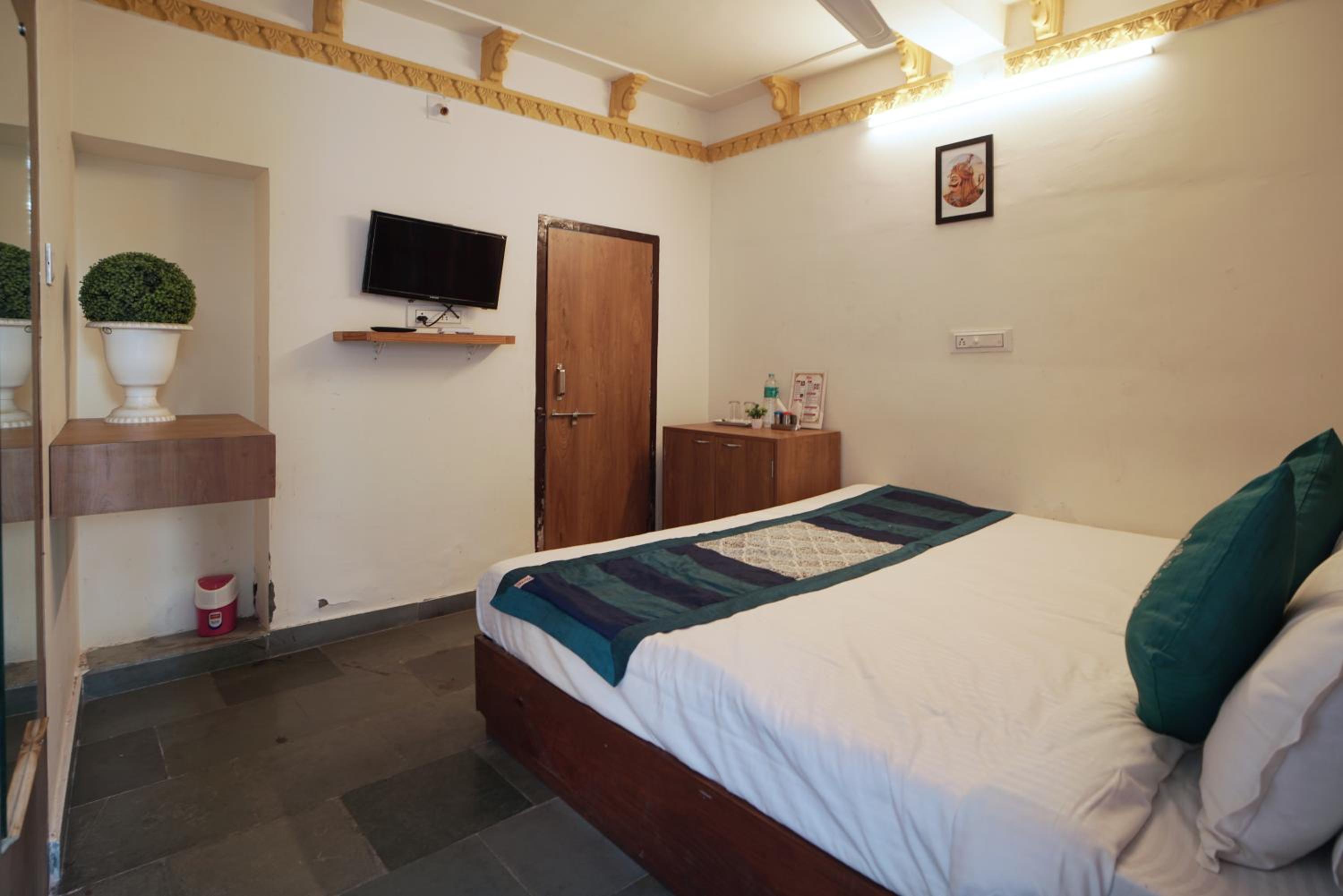 Deluxe Double Room - Photo 1