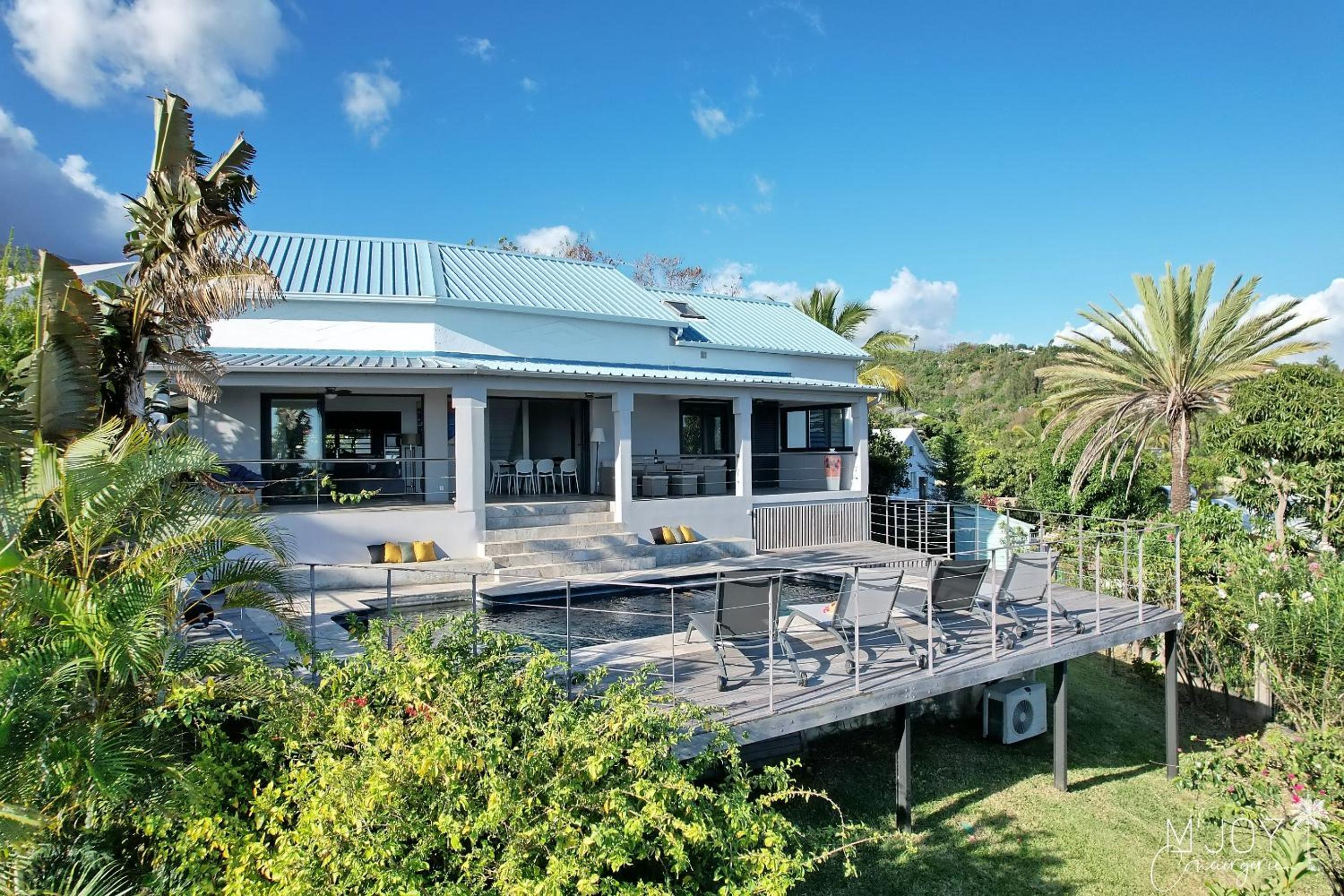 Villa photo 1