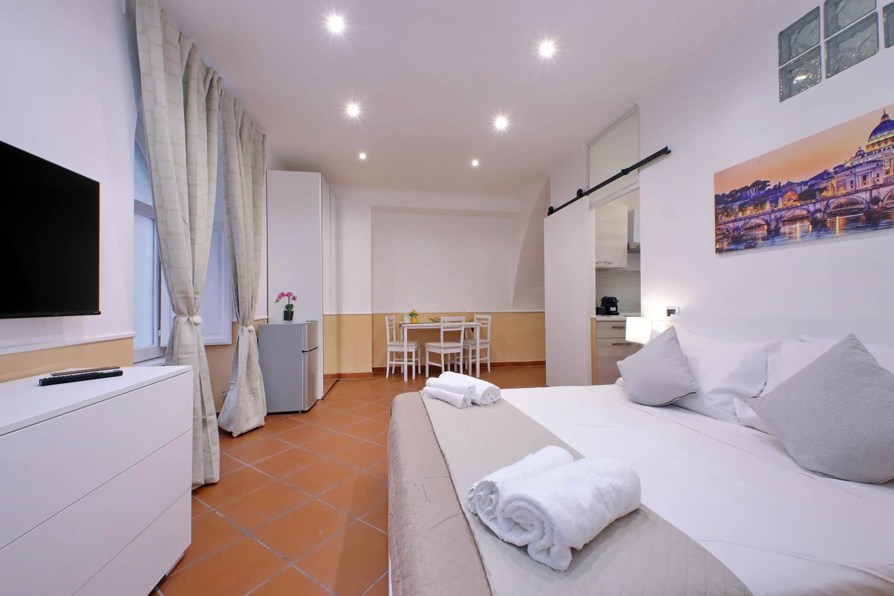 One-Bedroom Apartment