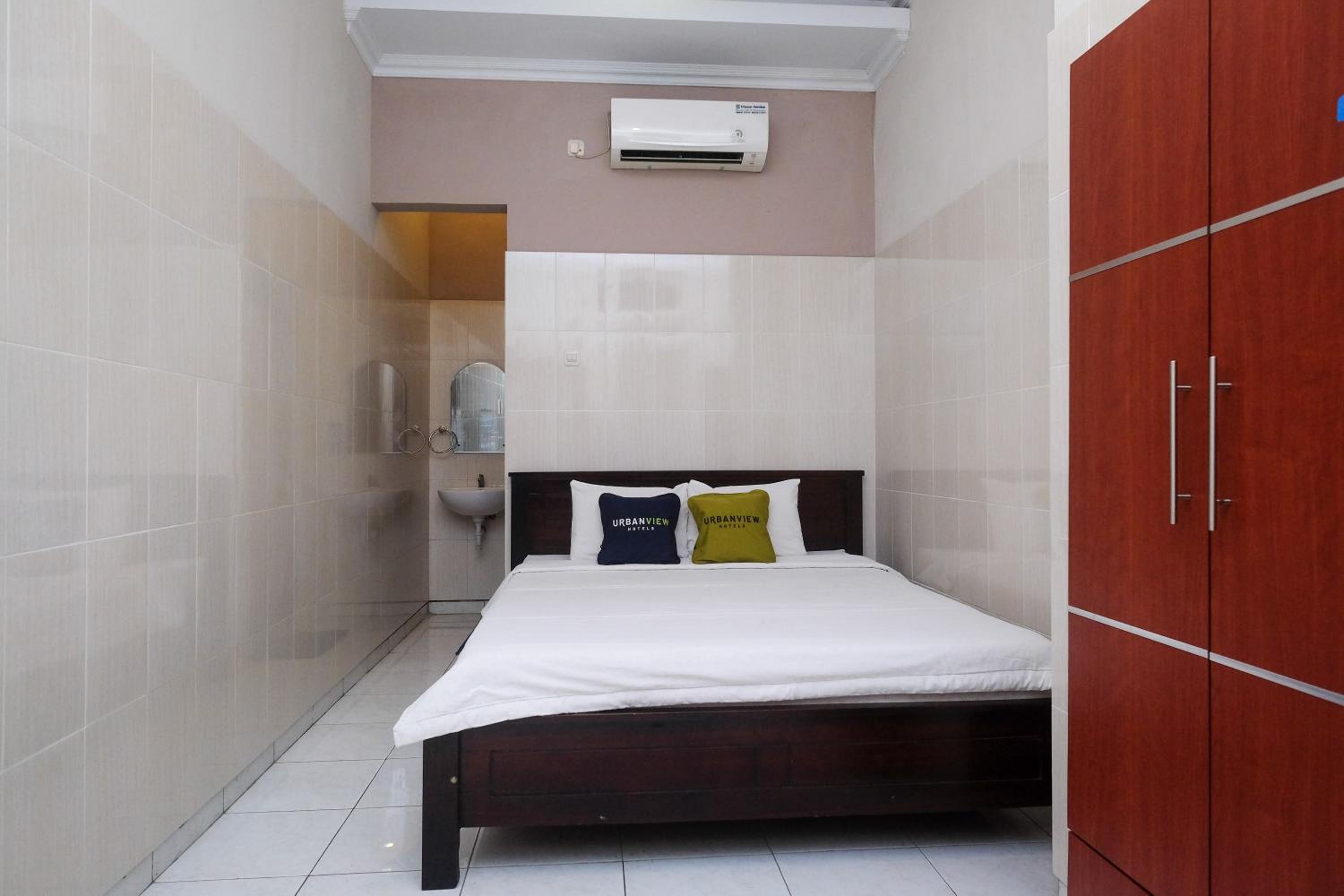 Deluxe Double Room - Photo 22