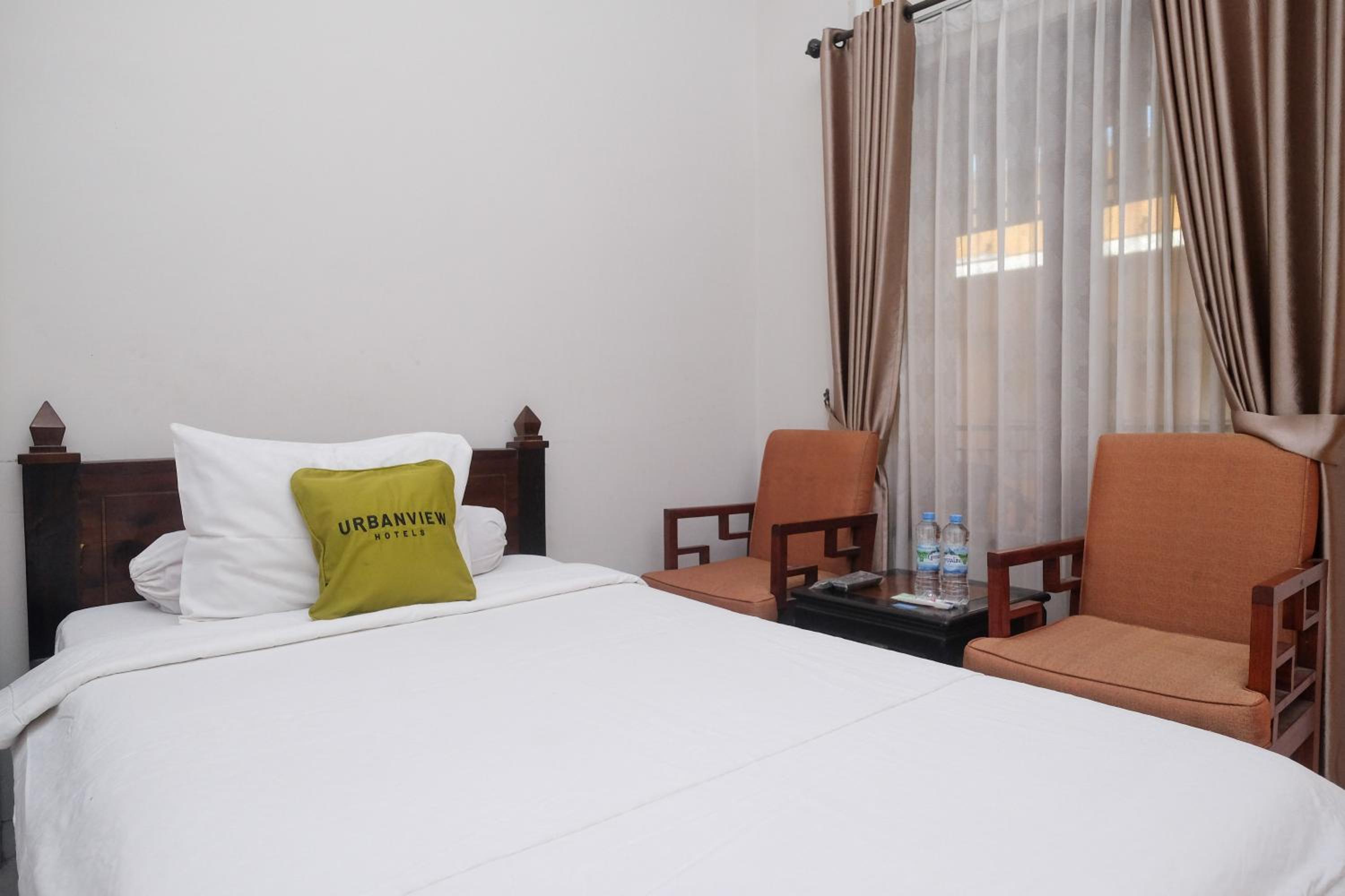 Delxue Twin Room - Photo 9