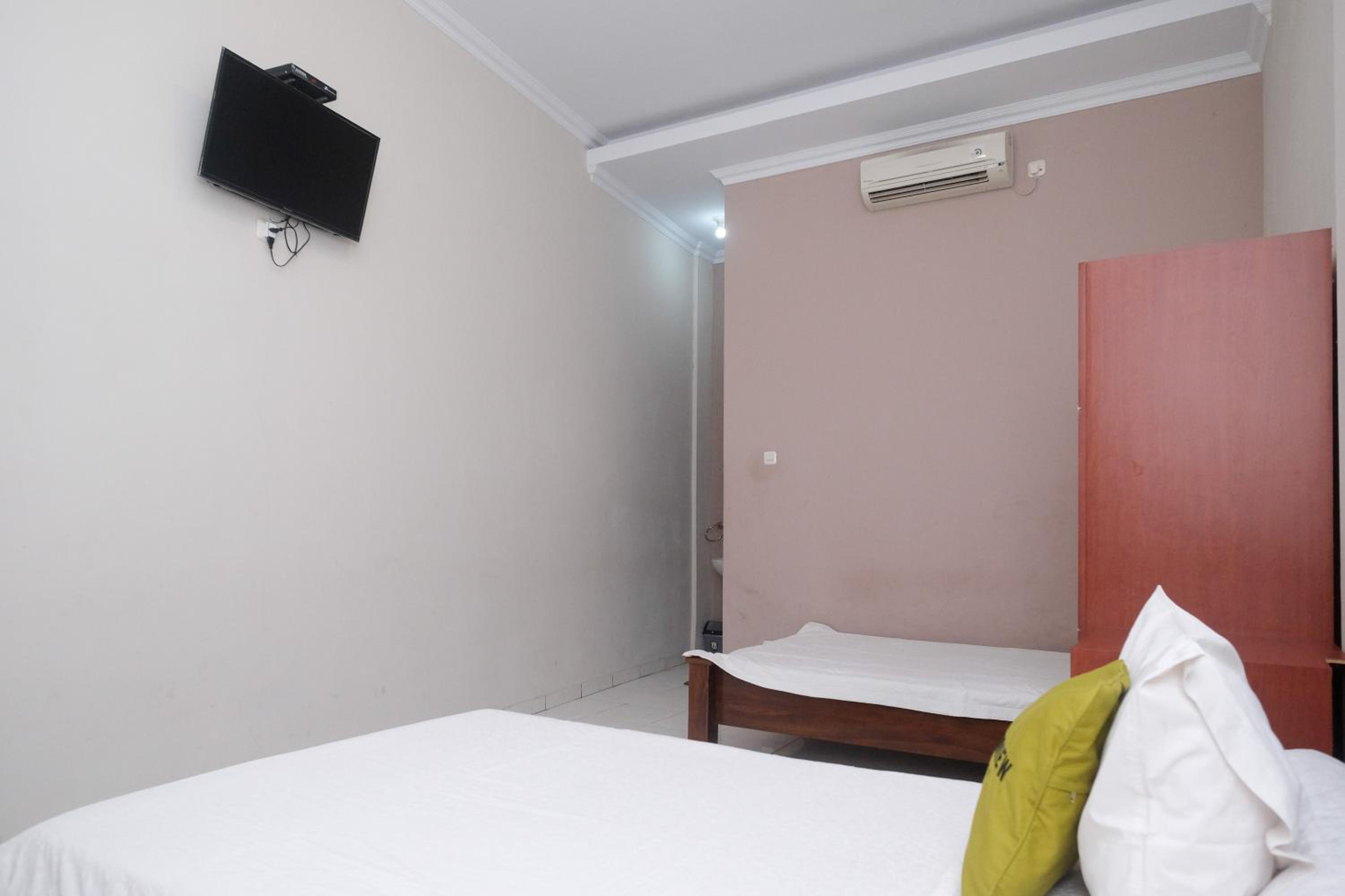 Delxue Twin Room - Photo 3