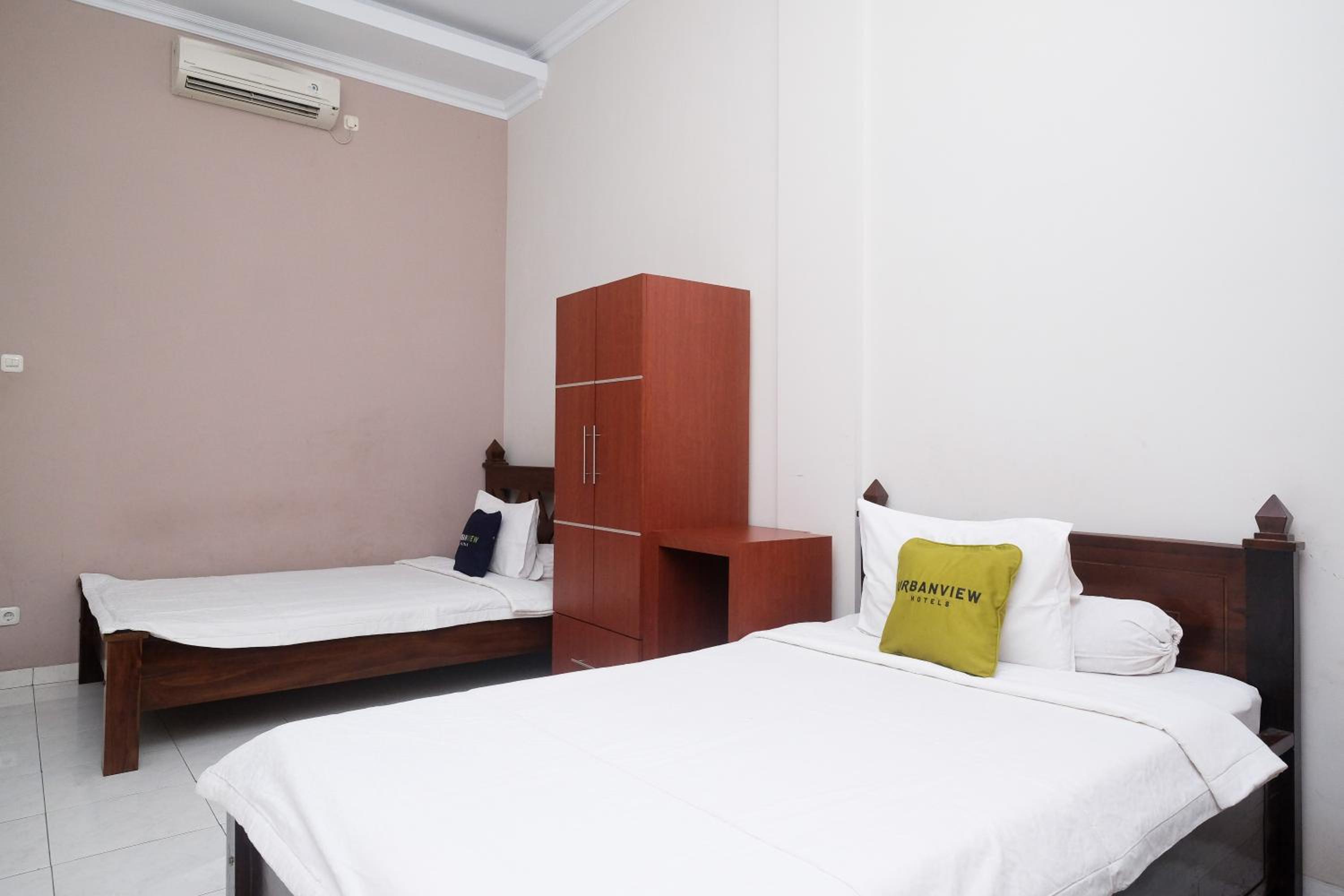 Delxue Twin Room - Photo 1