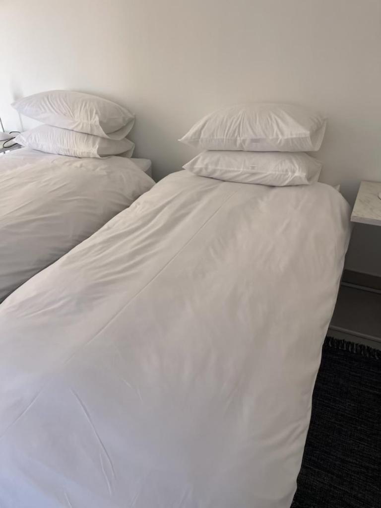 Deluxe Double Room with Side Sea View
