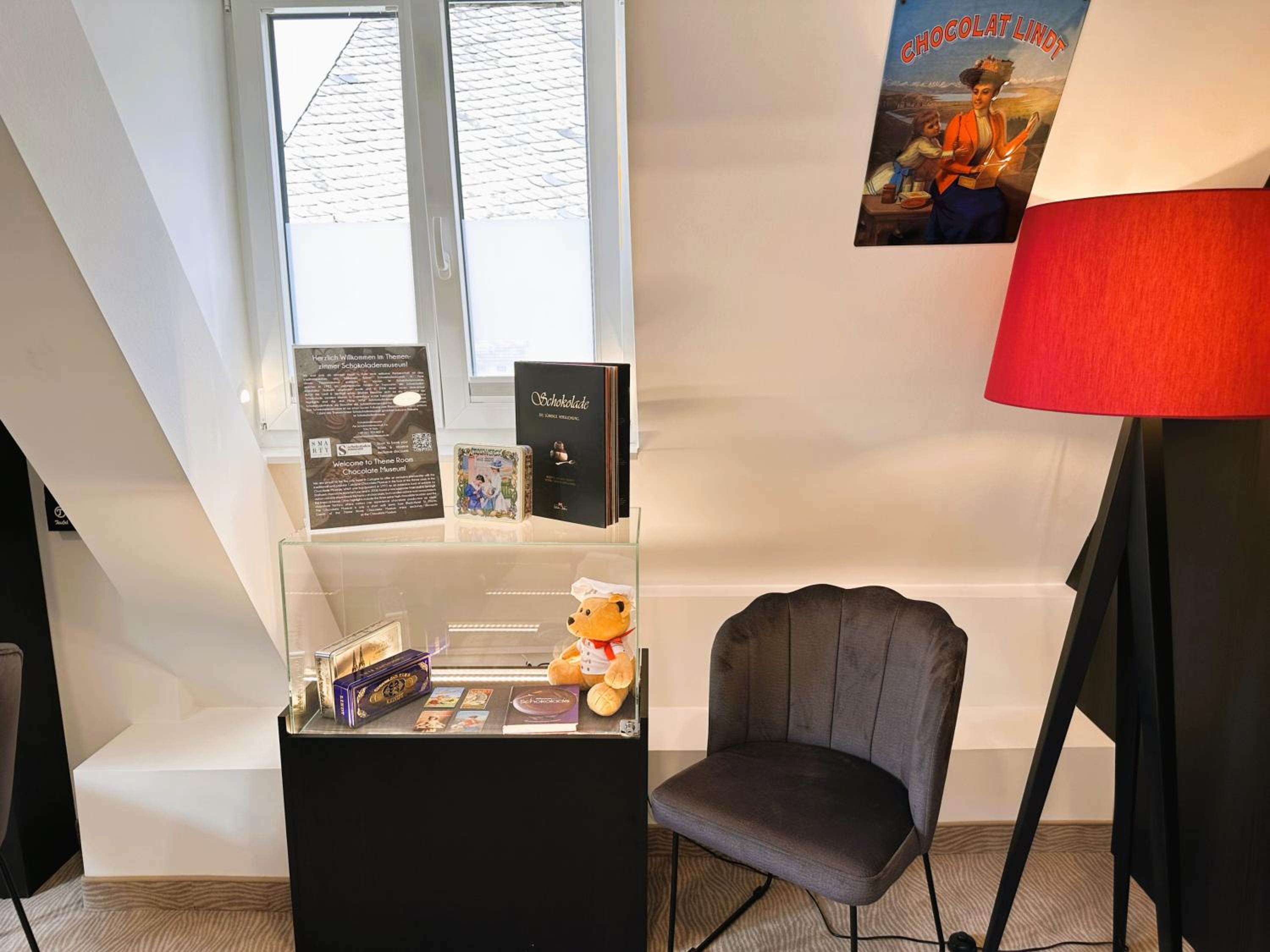 Large Double Room with Old Town View - Photo 9