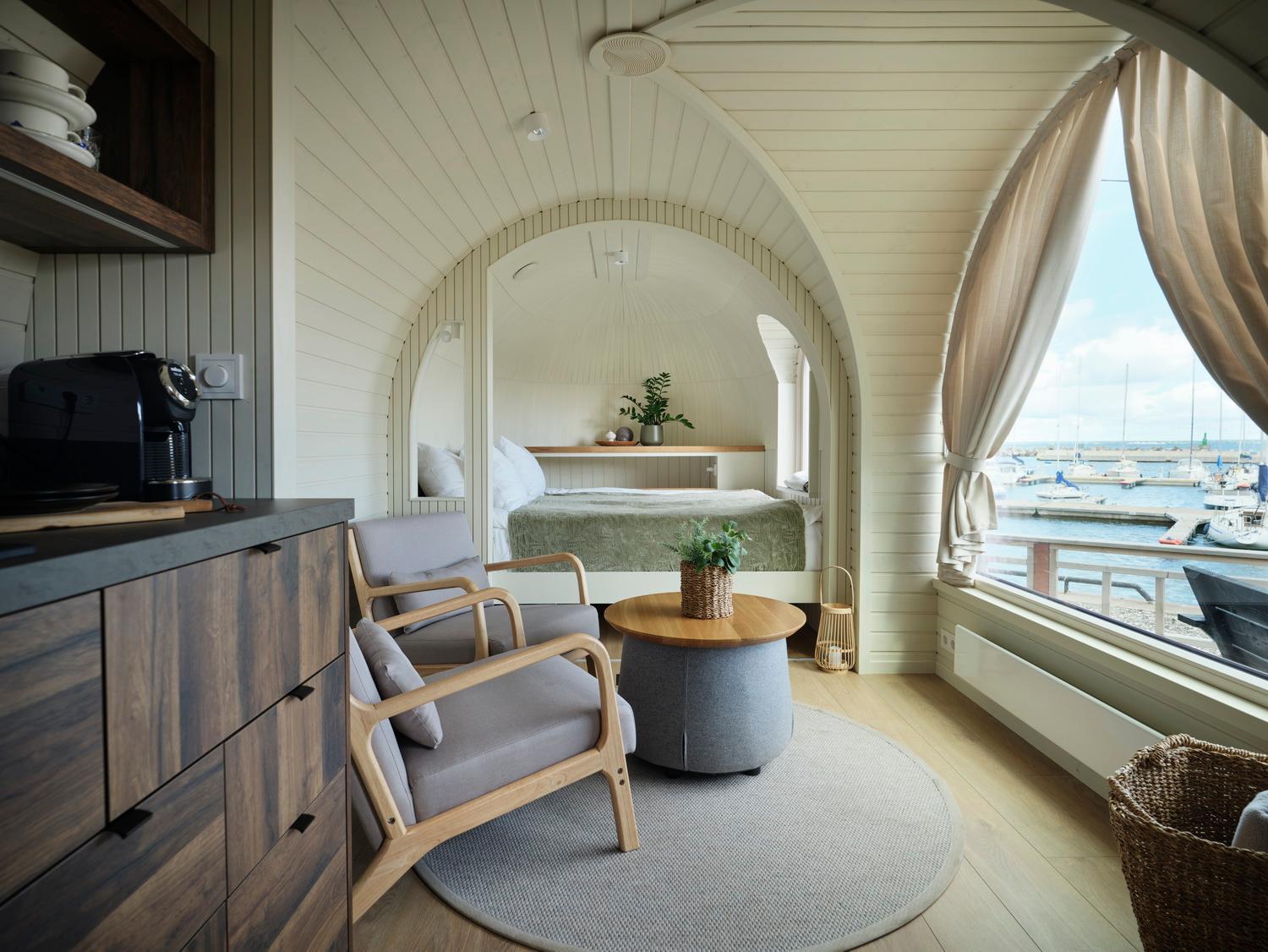 Family Room with Sea View photo 2
