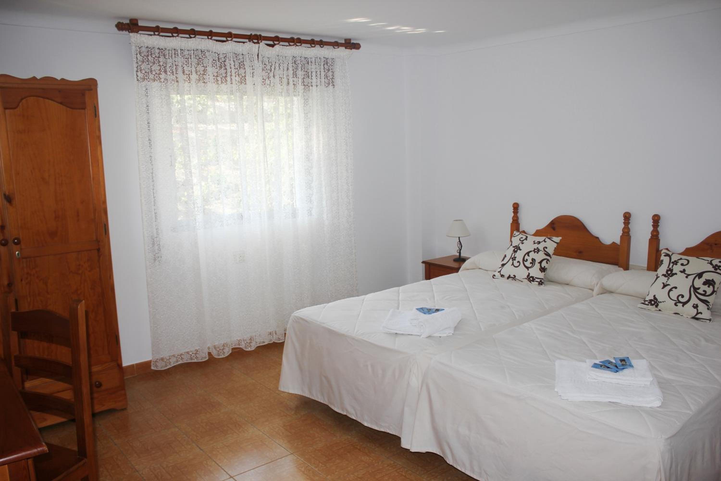 Double Room with Private Bathroom photo 3