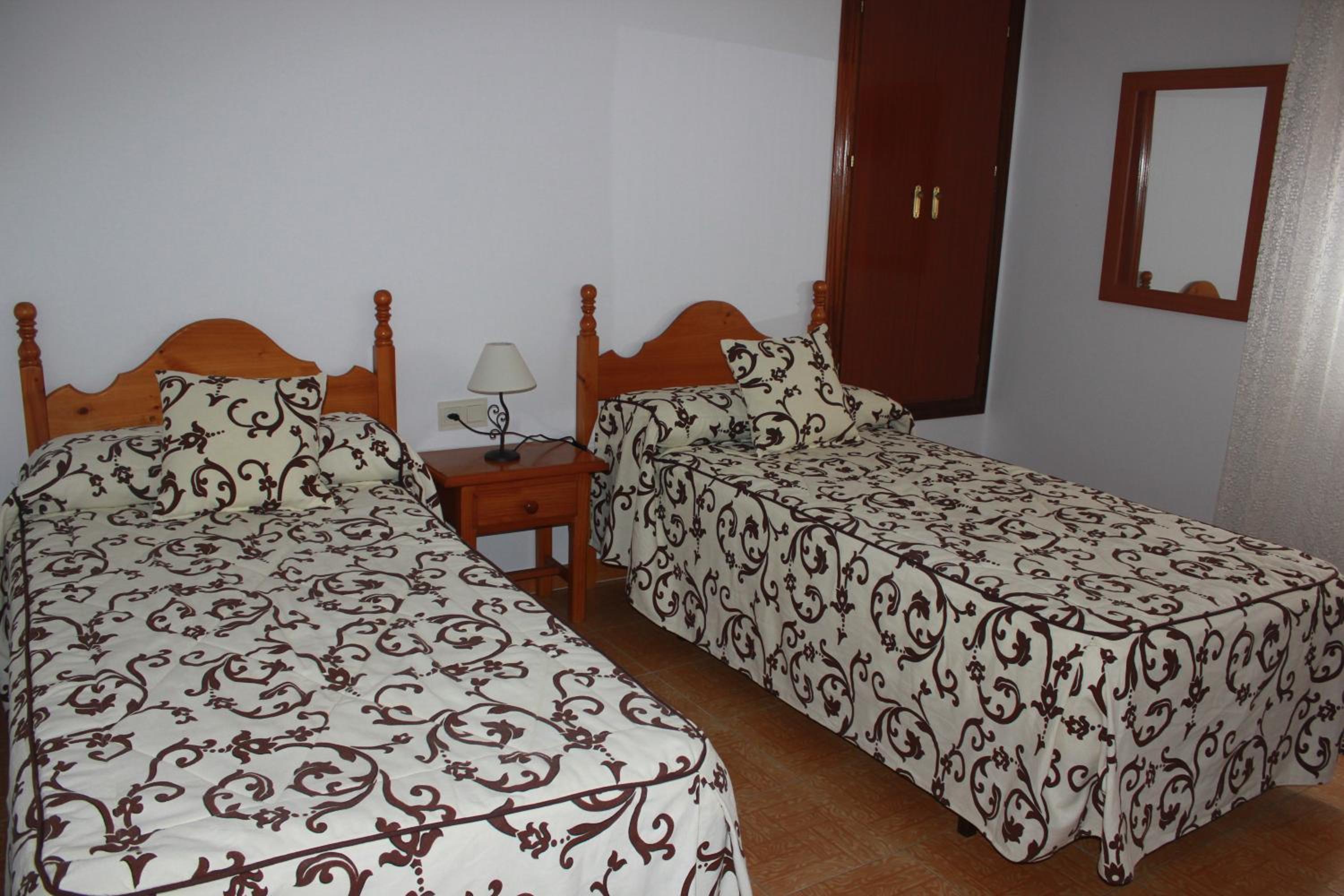 Standard Double Room with Shared Bathroom photo 2