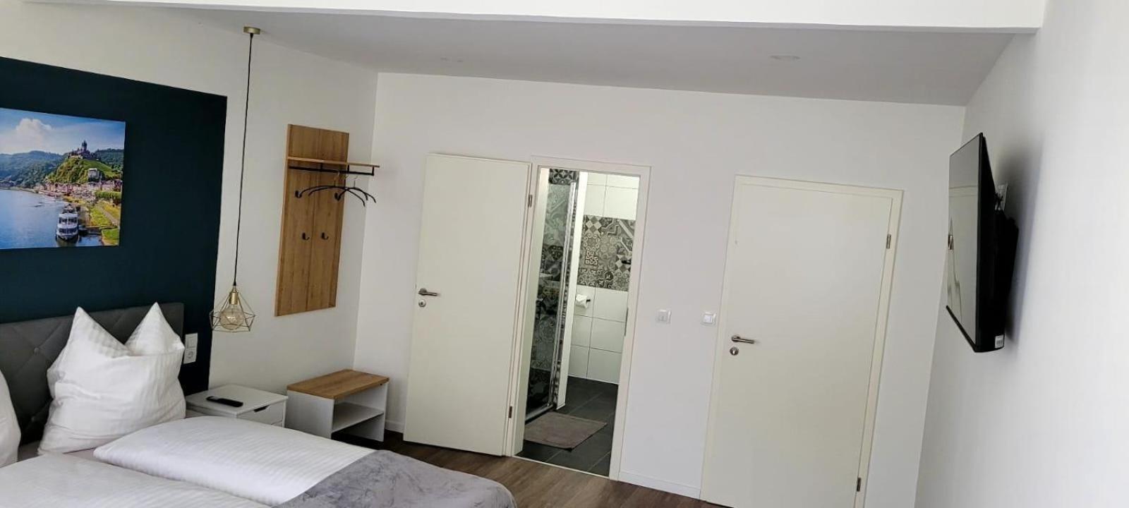Deluxe King Room photo 3