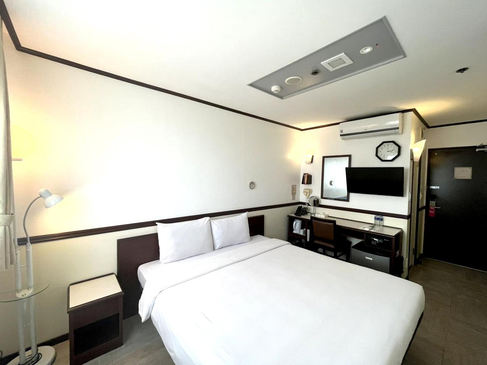 Superior Double Room - Non-Smoking