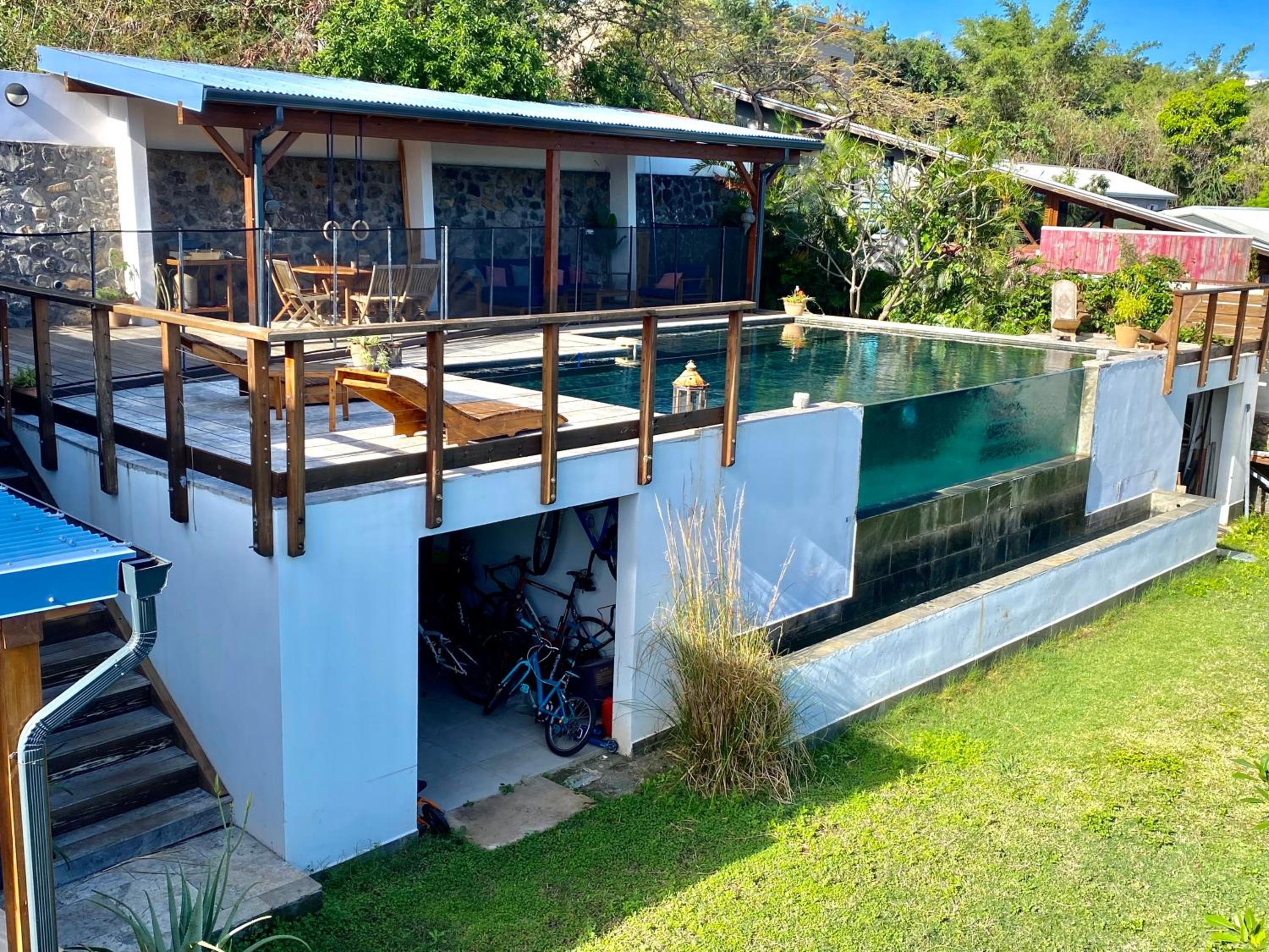 Villa photo 1