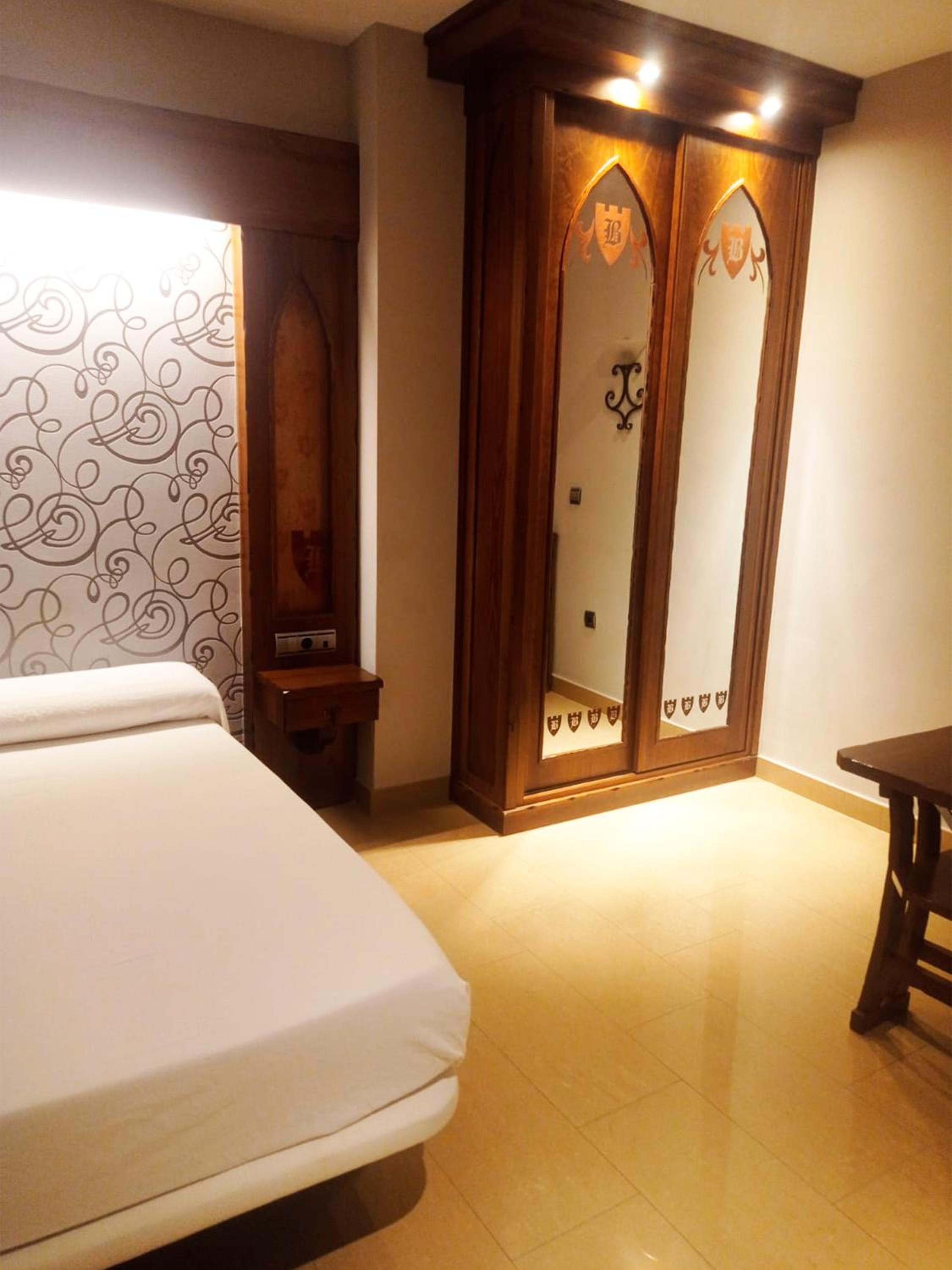Single Room - Disability Access photo 2