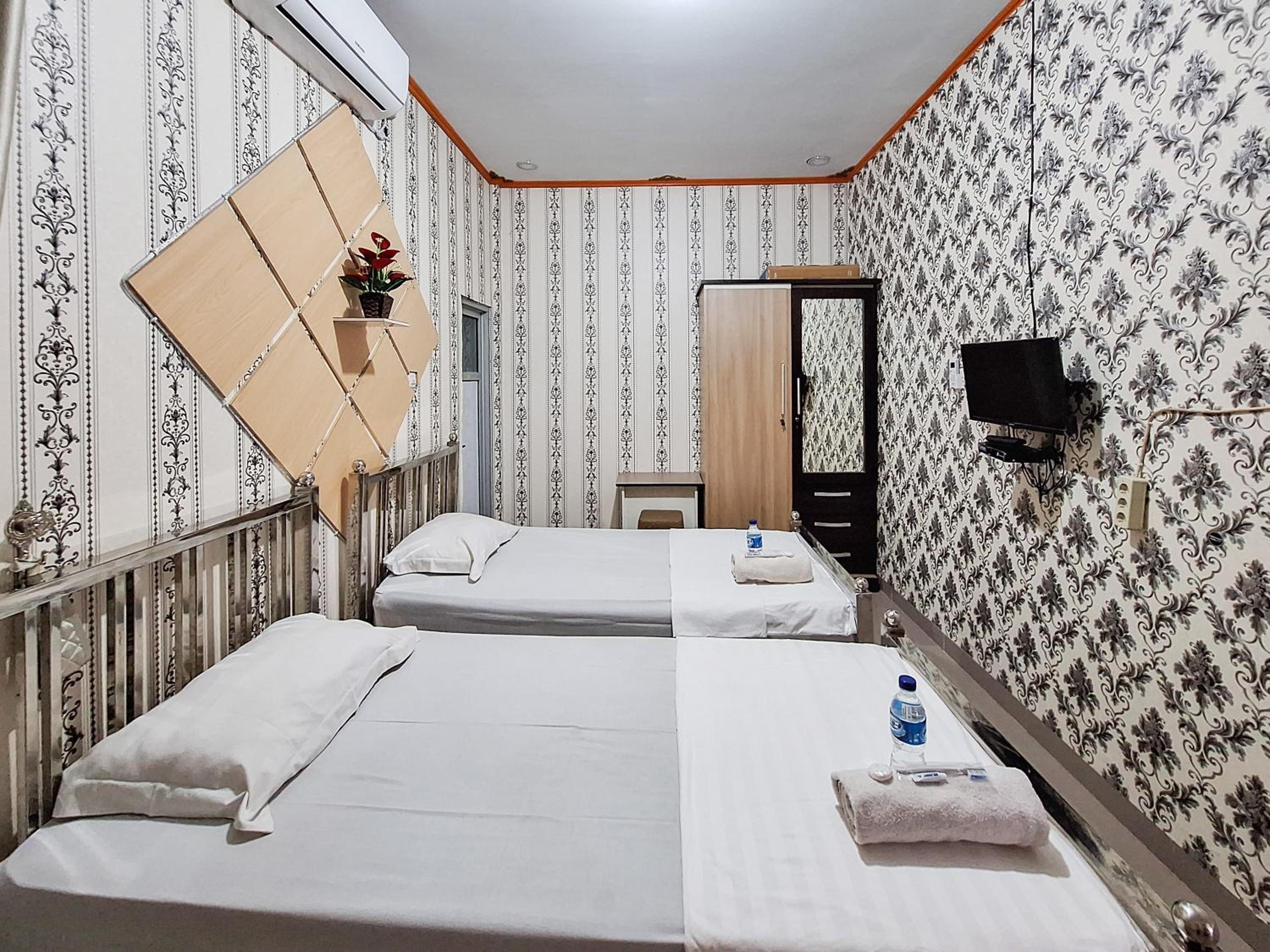 Deluxe Twin Room - Photo 1