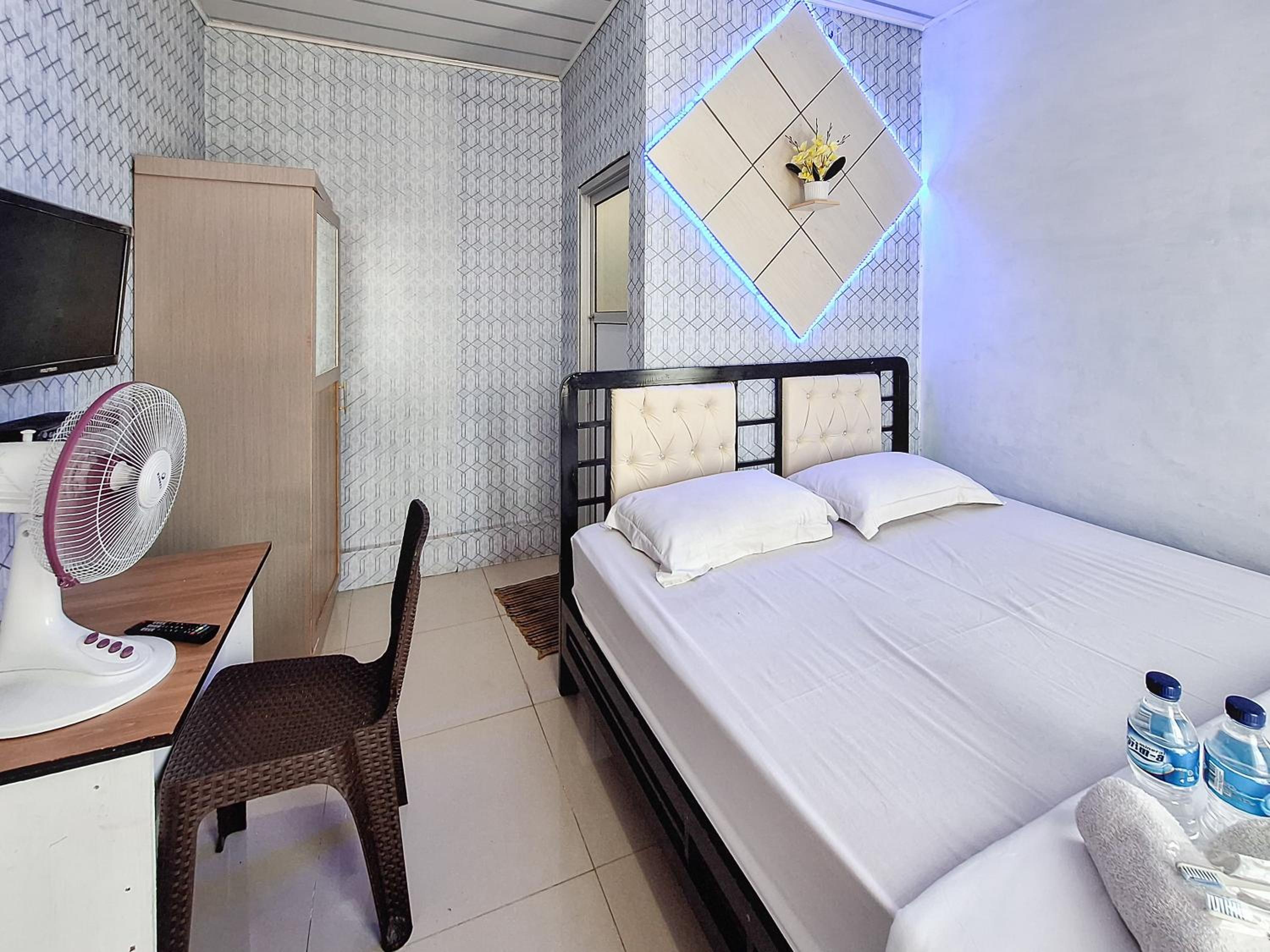 Standard Double Room - Photo 4