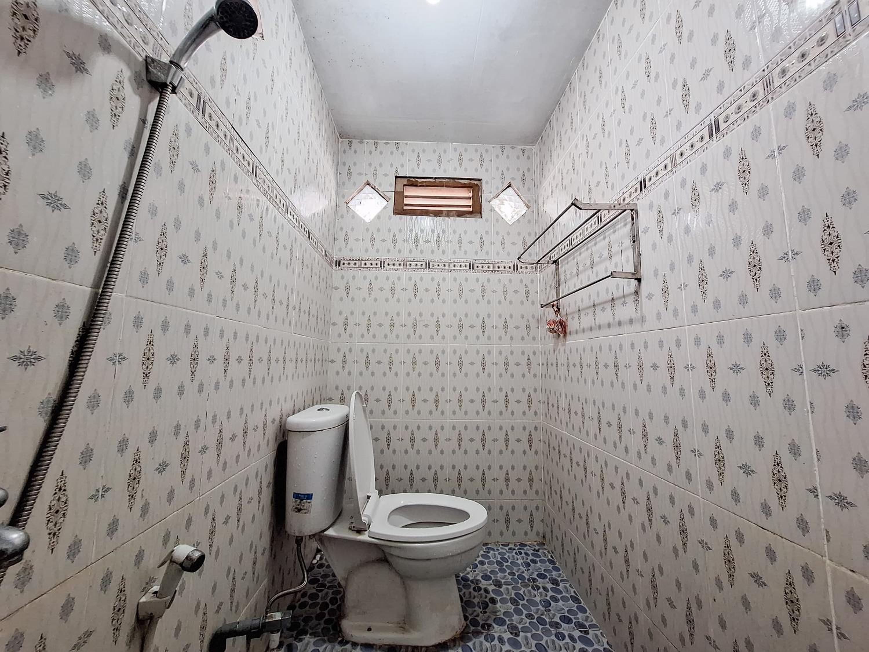 Standard Twin Room - Photo 3