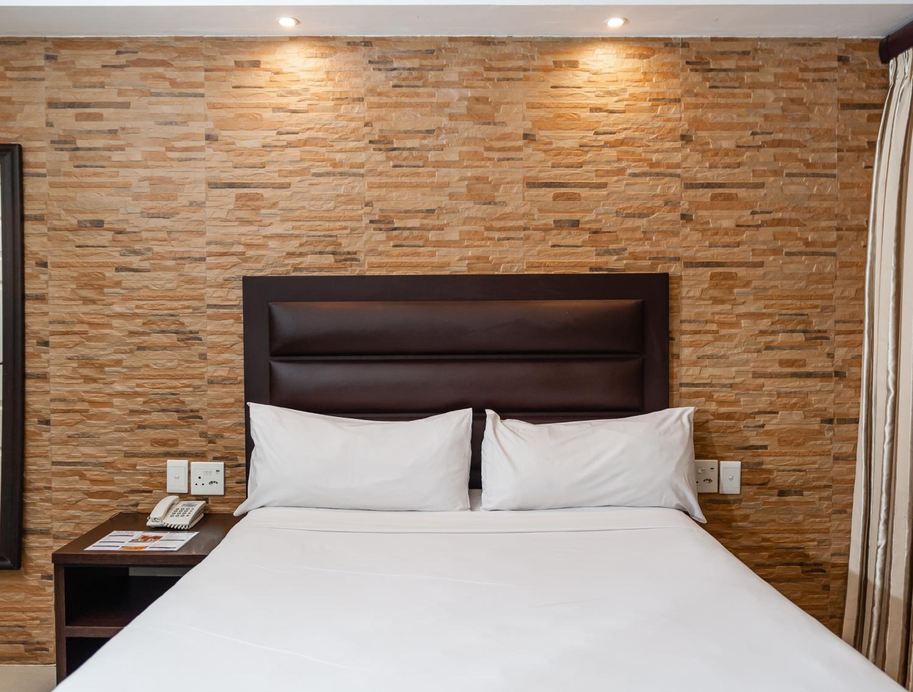 Double Room - Photo 2