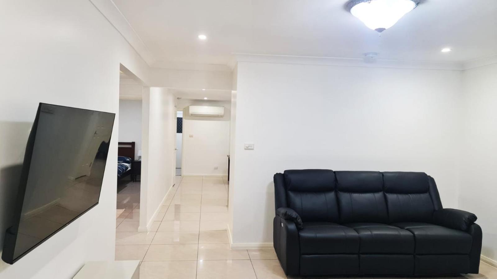 Three-Bedroom House photo 1
