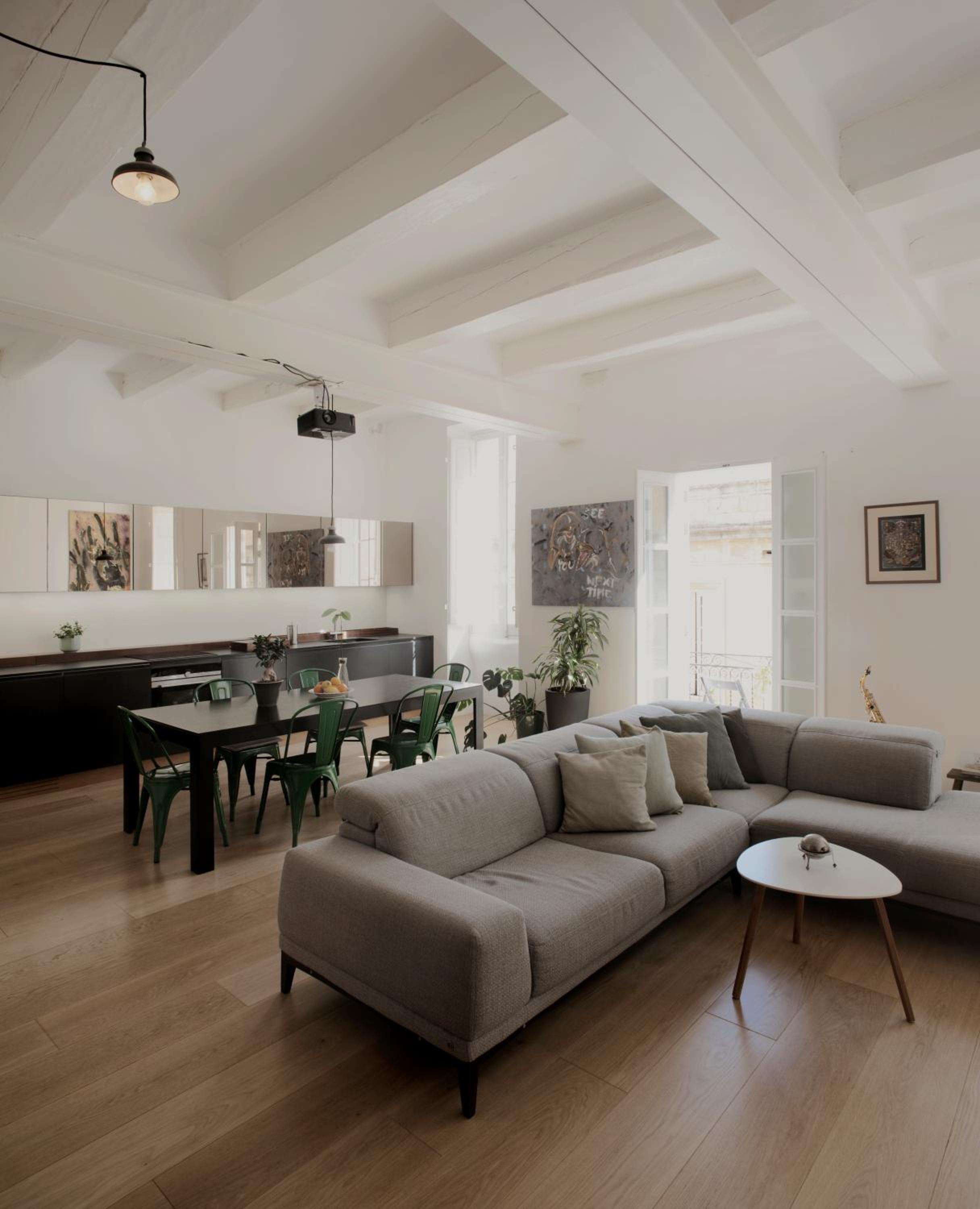 One-Bedroom Apartment
