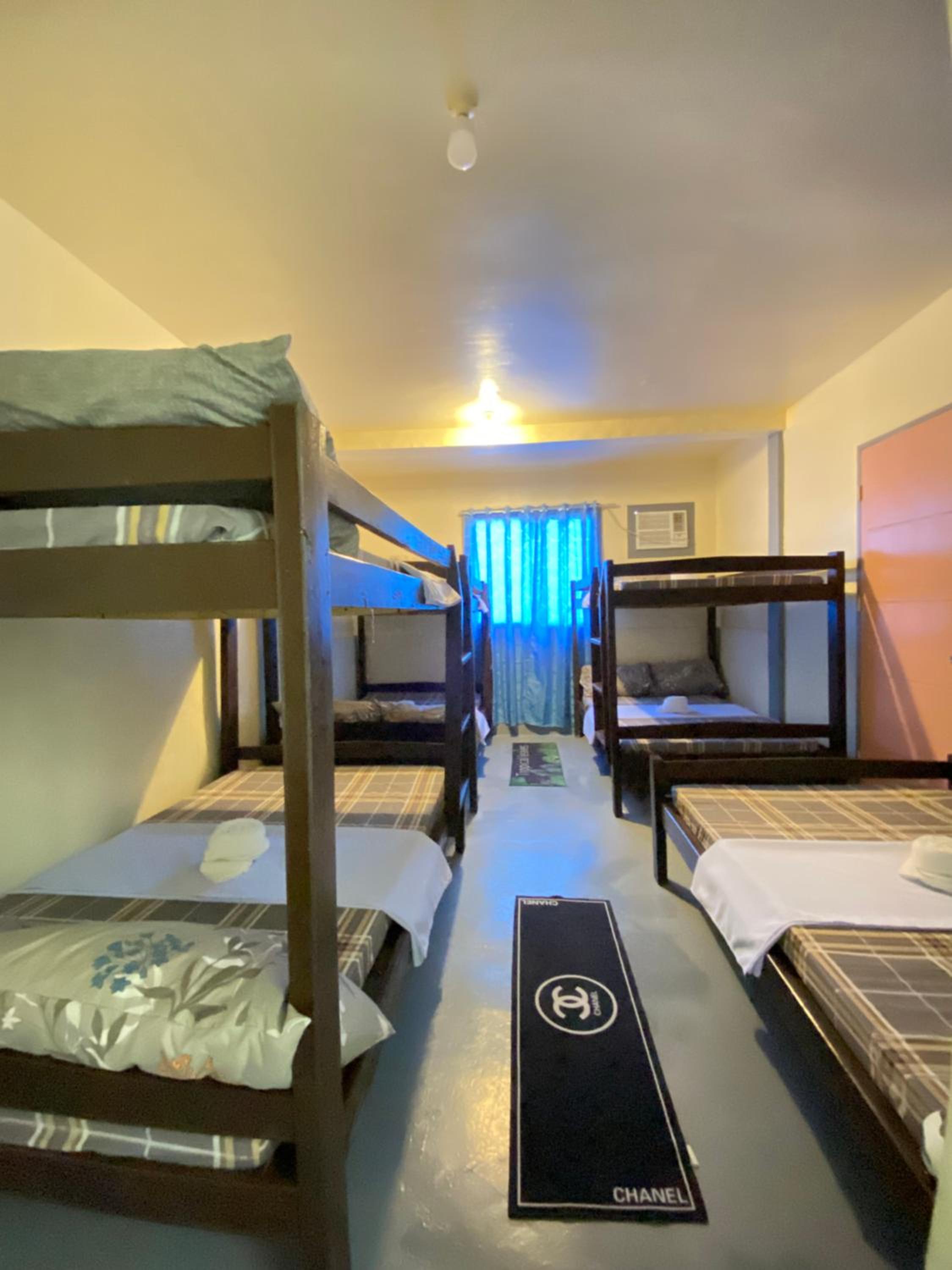 Mixed Dormitory Room