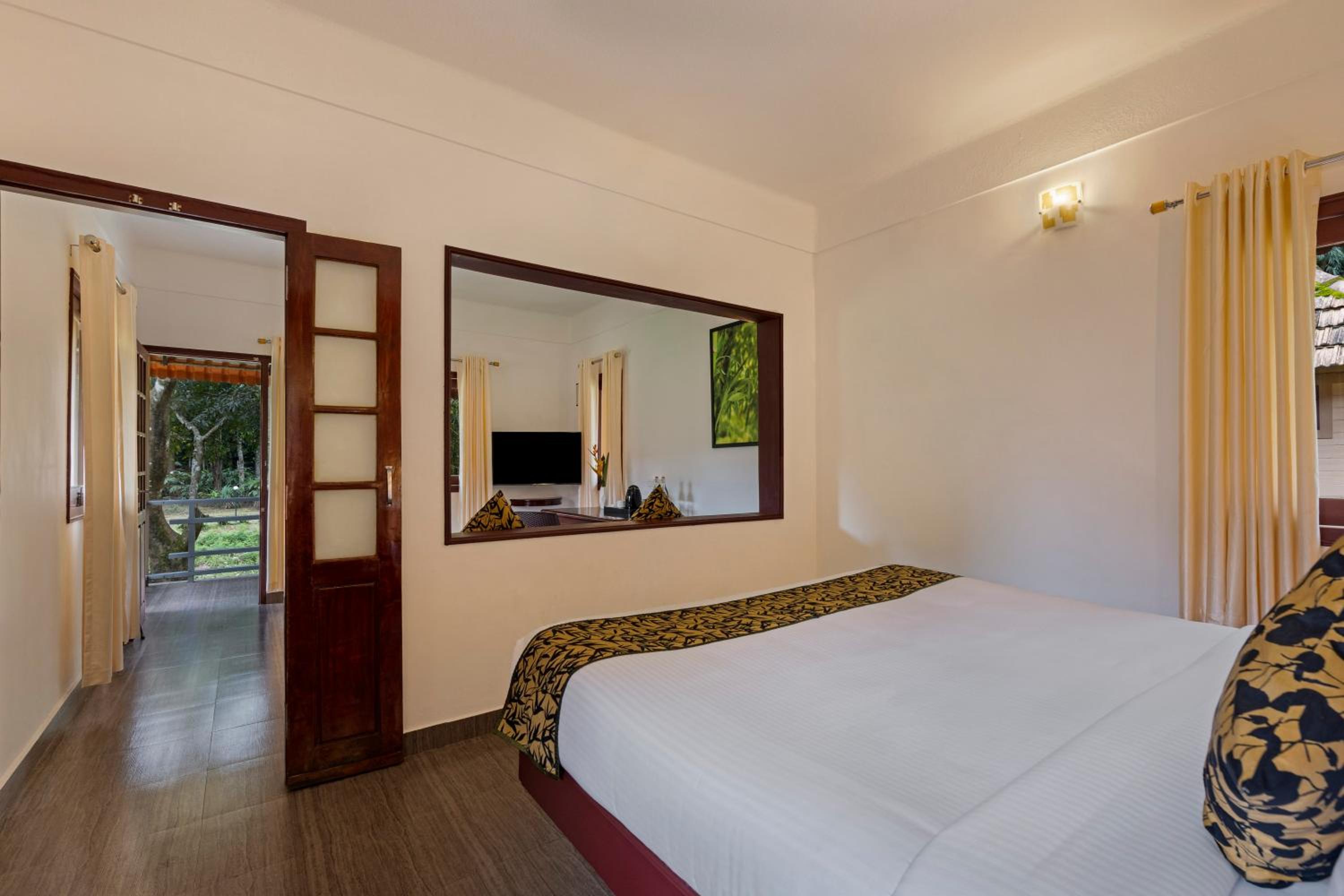 Garden View Premier Suite With Balcony - Photo 5
