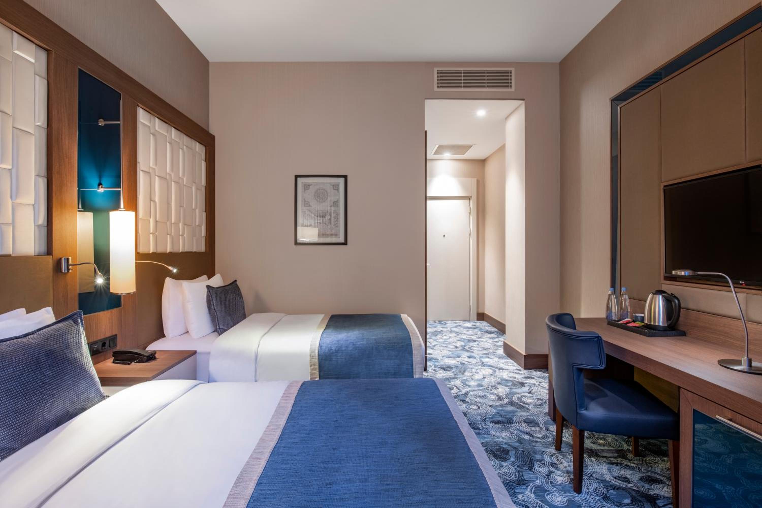 Standard Room with Two Single Beds