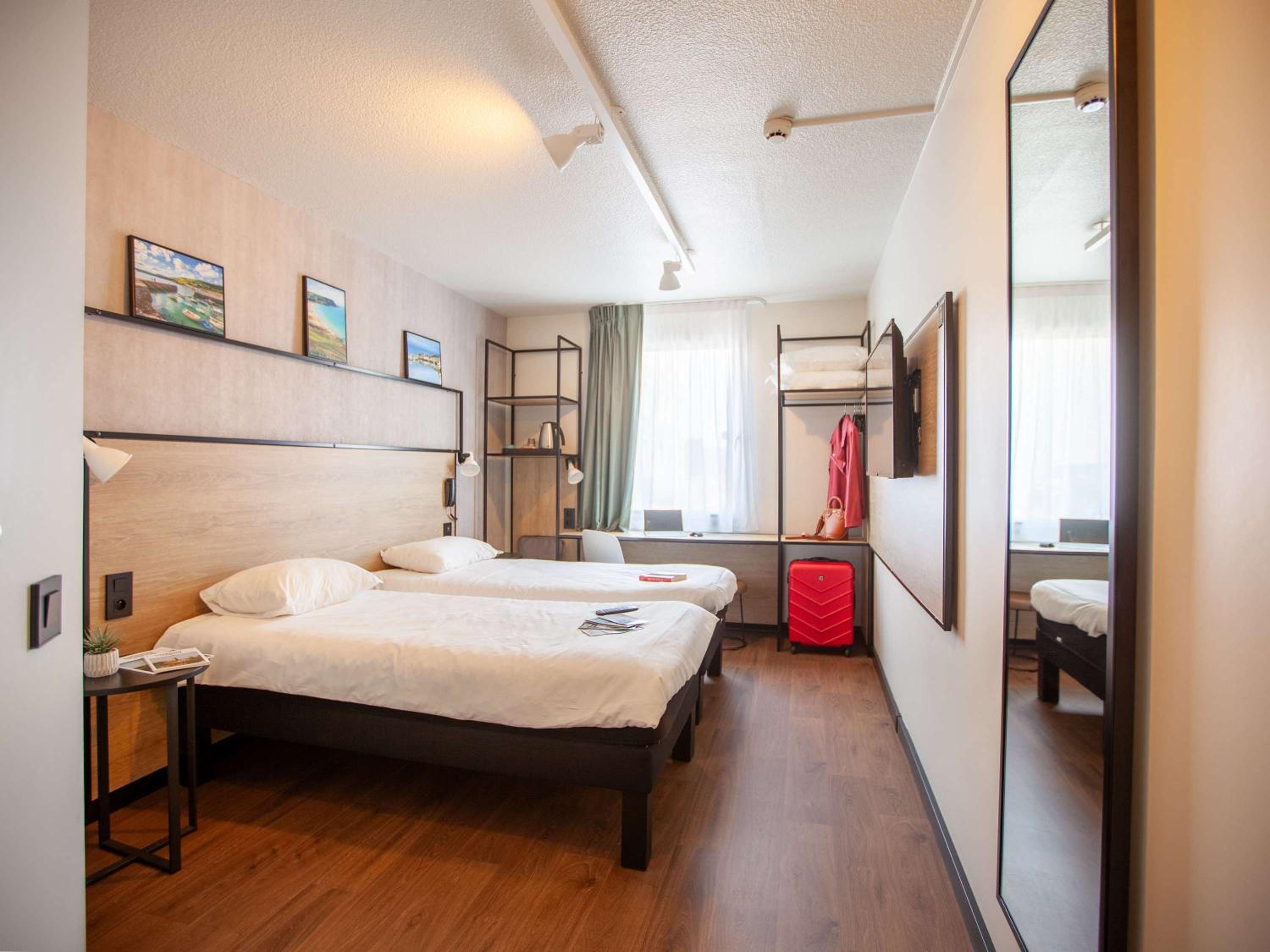 Standard Twin Room photo 3