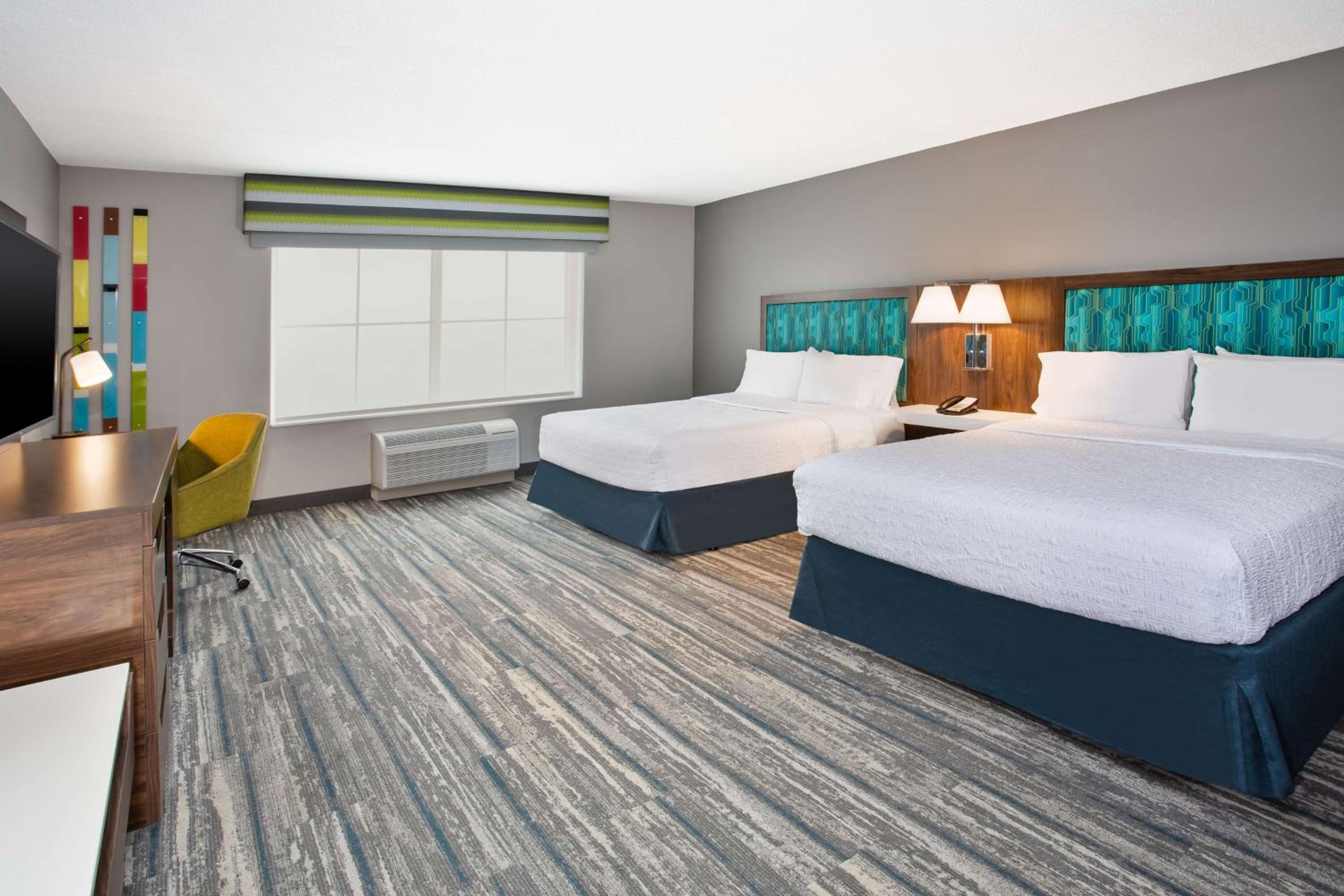 Queen Room with Two Queen Beds - Mobility and Hearing Access/Non-Smoking - Photo 3