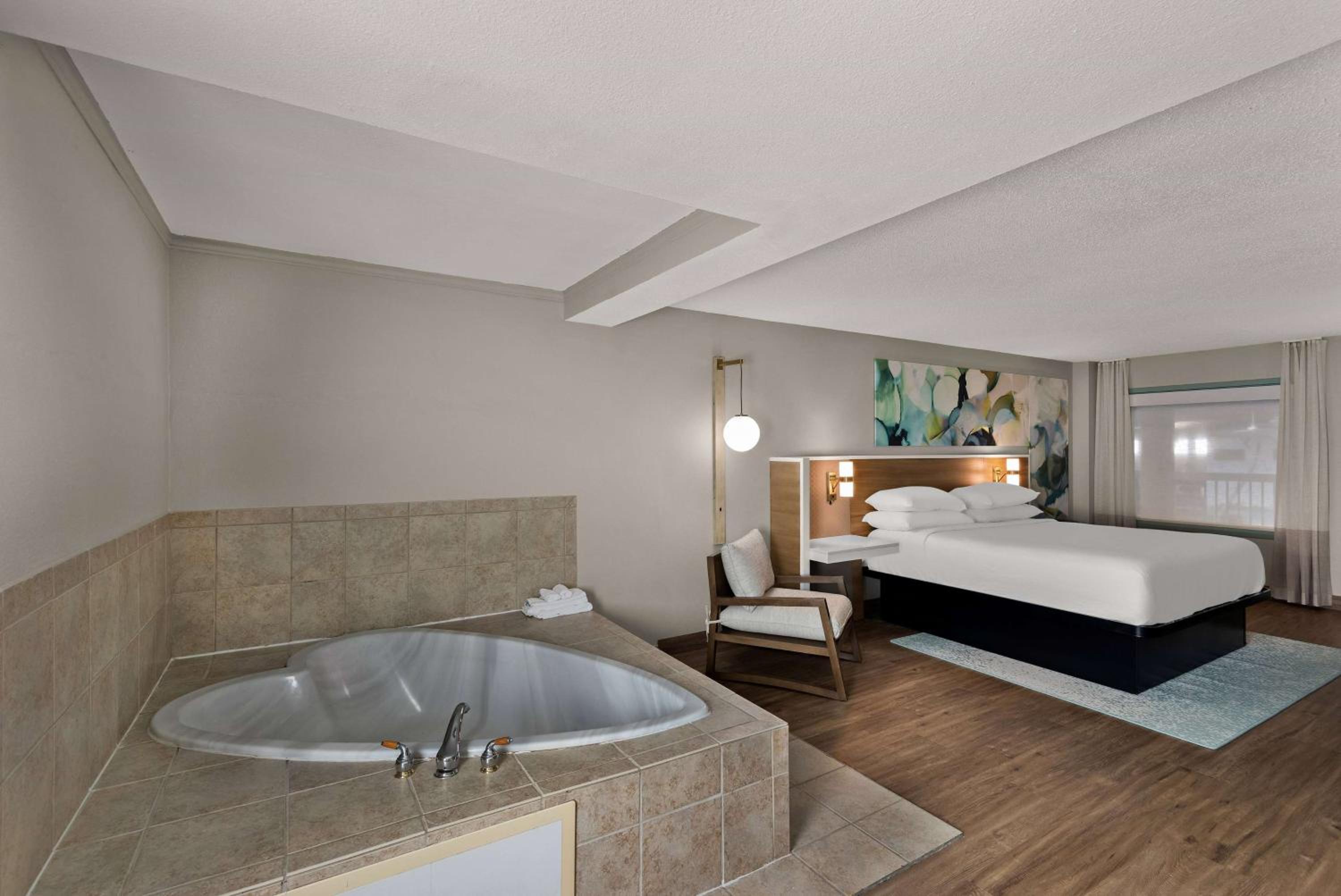 King Studio Suite - Non-Smoking photo 2