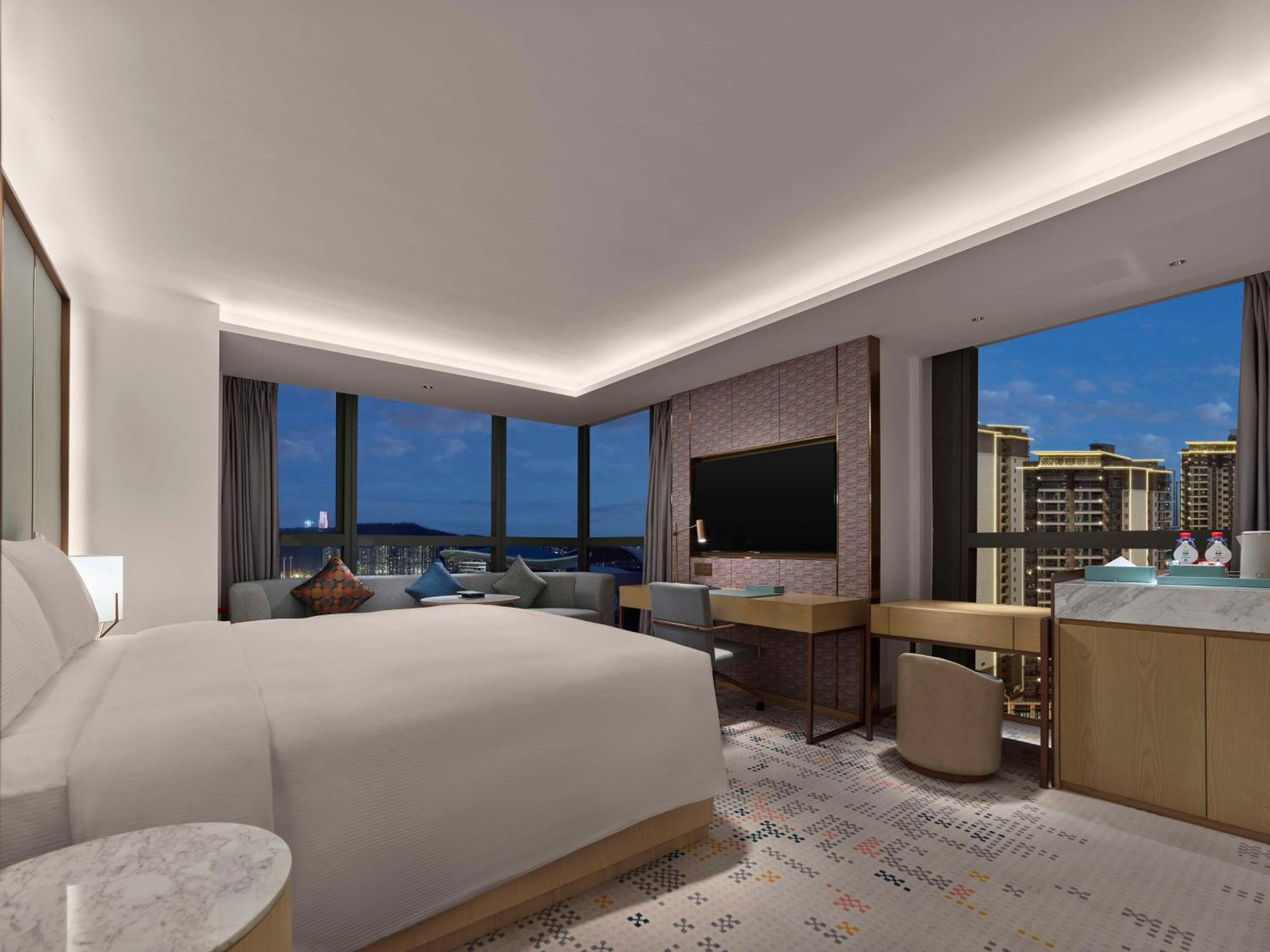 Deluxe King Room - Photo 3