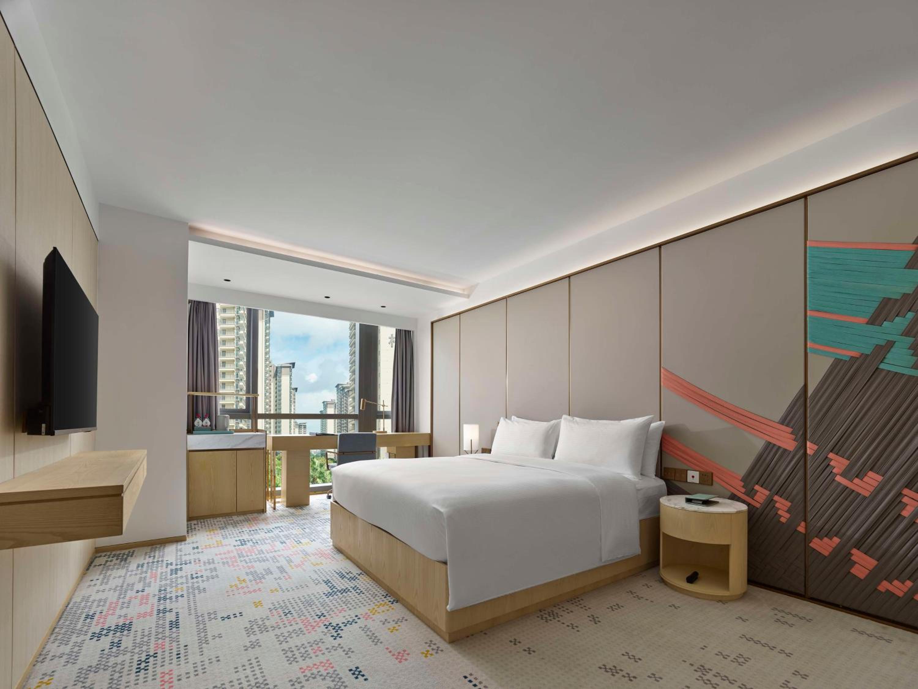 King Room - Mobility Accessible  - Photo 3