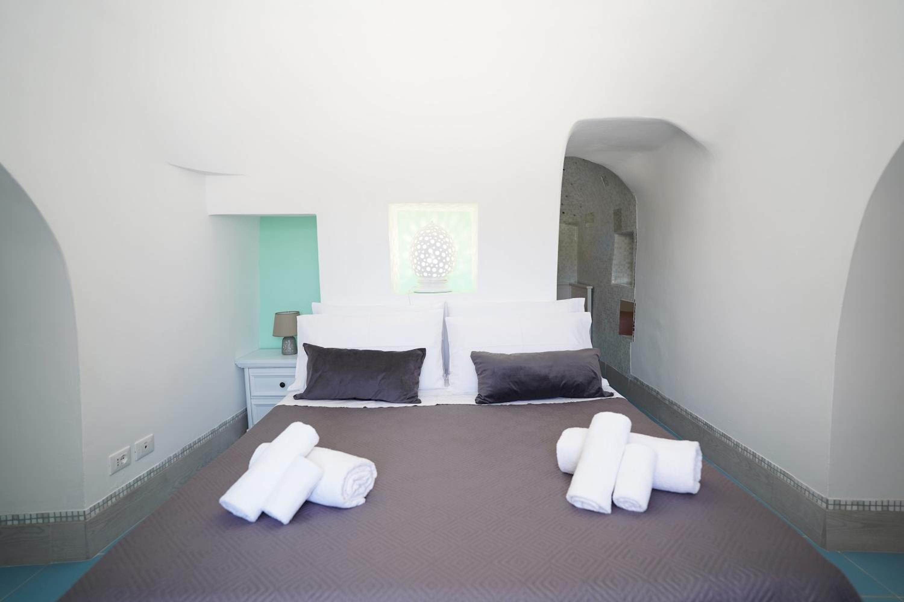 Three-Bedroom Villa photo 1