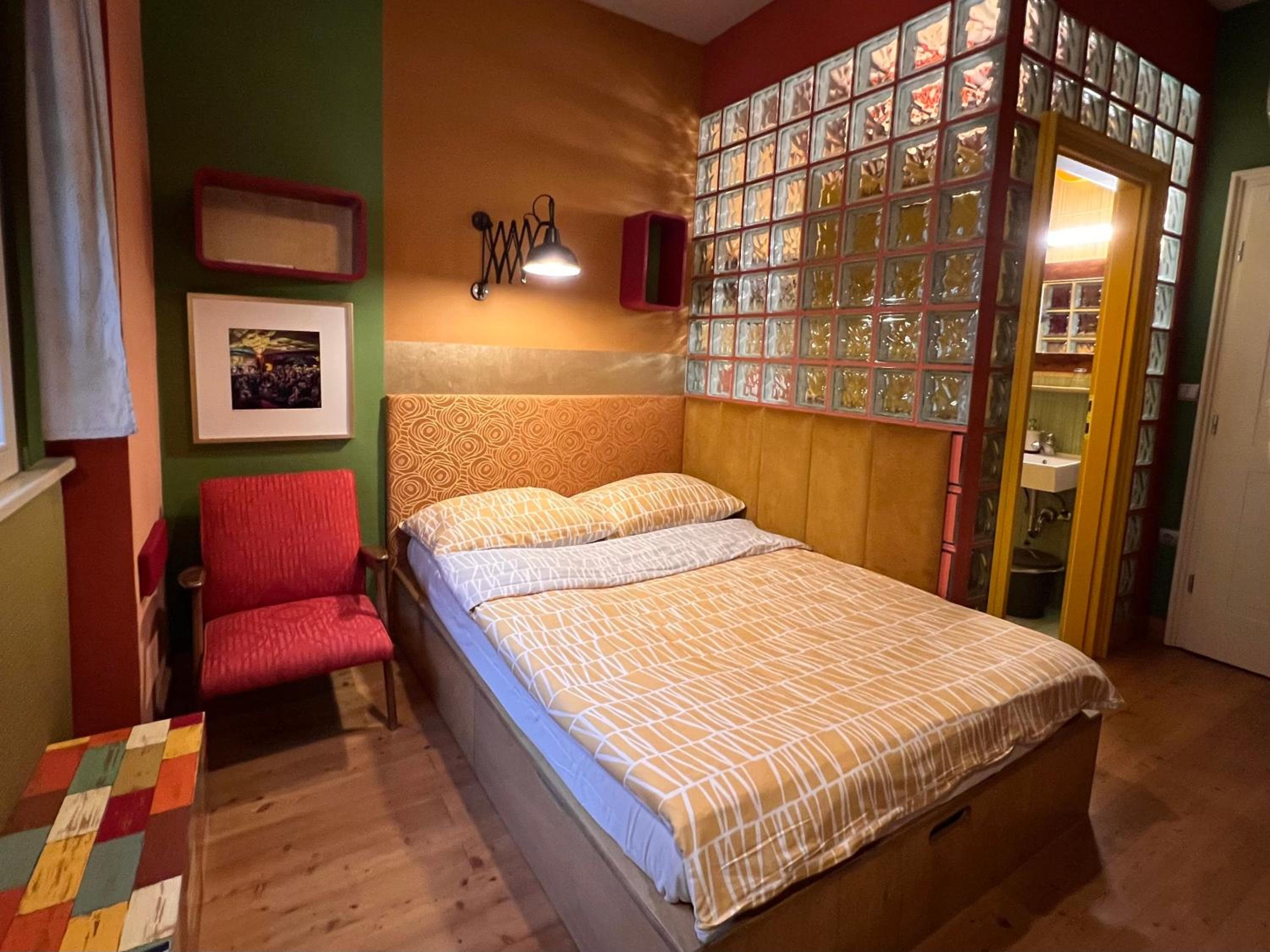 Economy Double Room photo 2