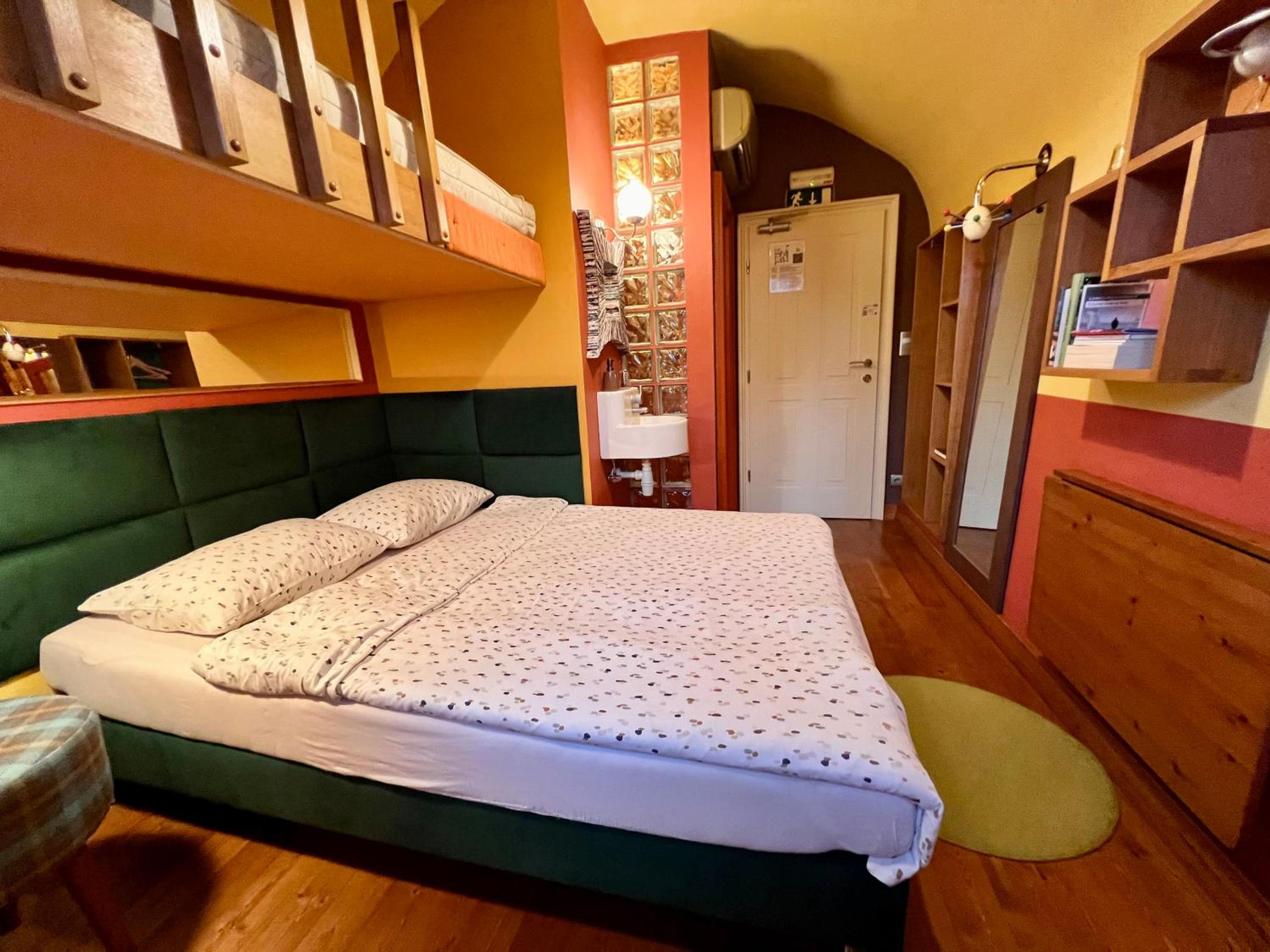 Small Double Room photo 2