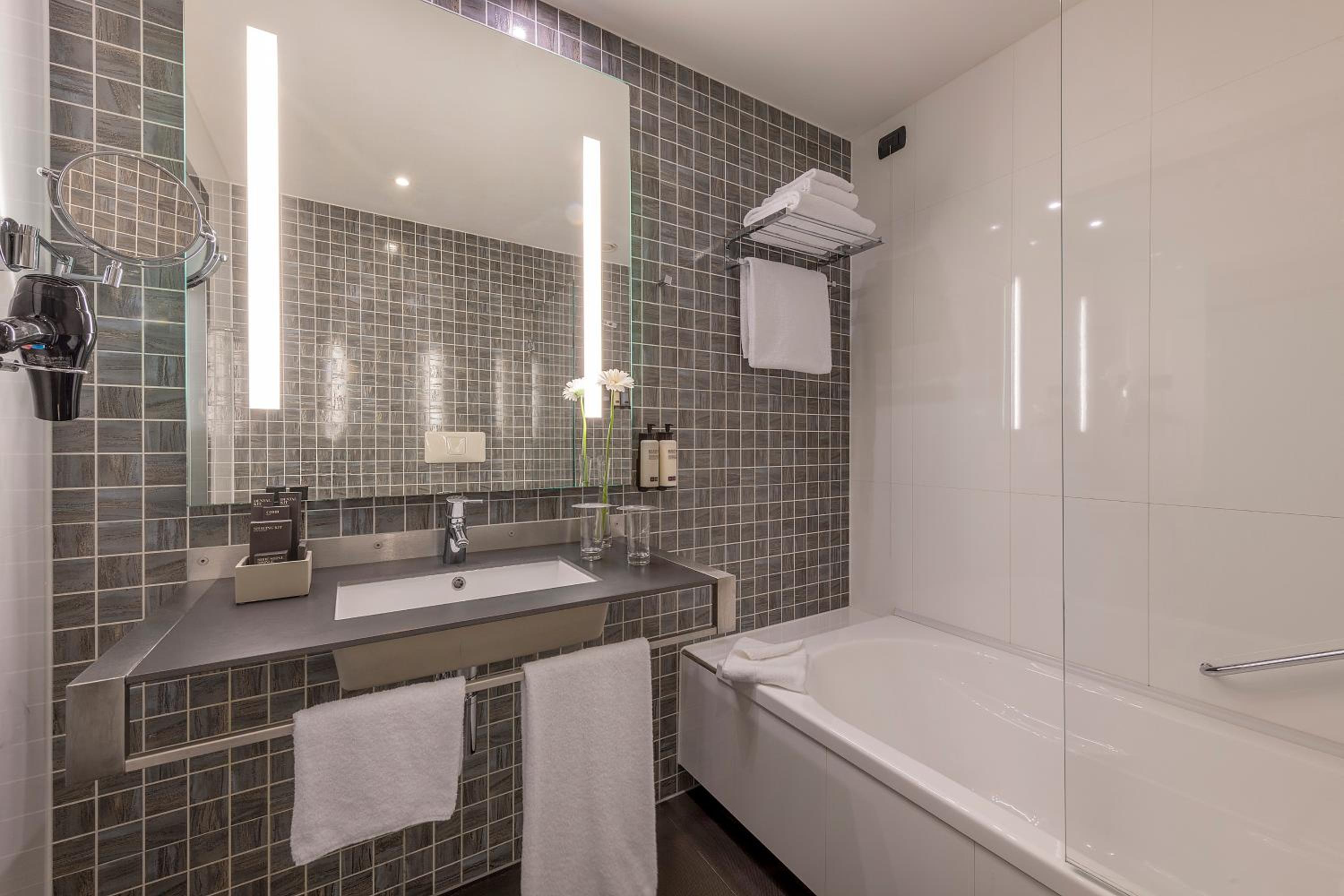 Premium Double or Twin Room with City View
