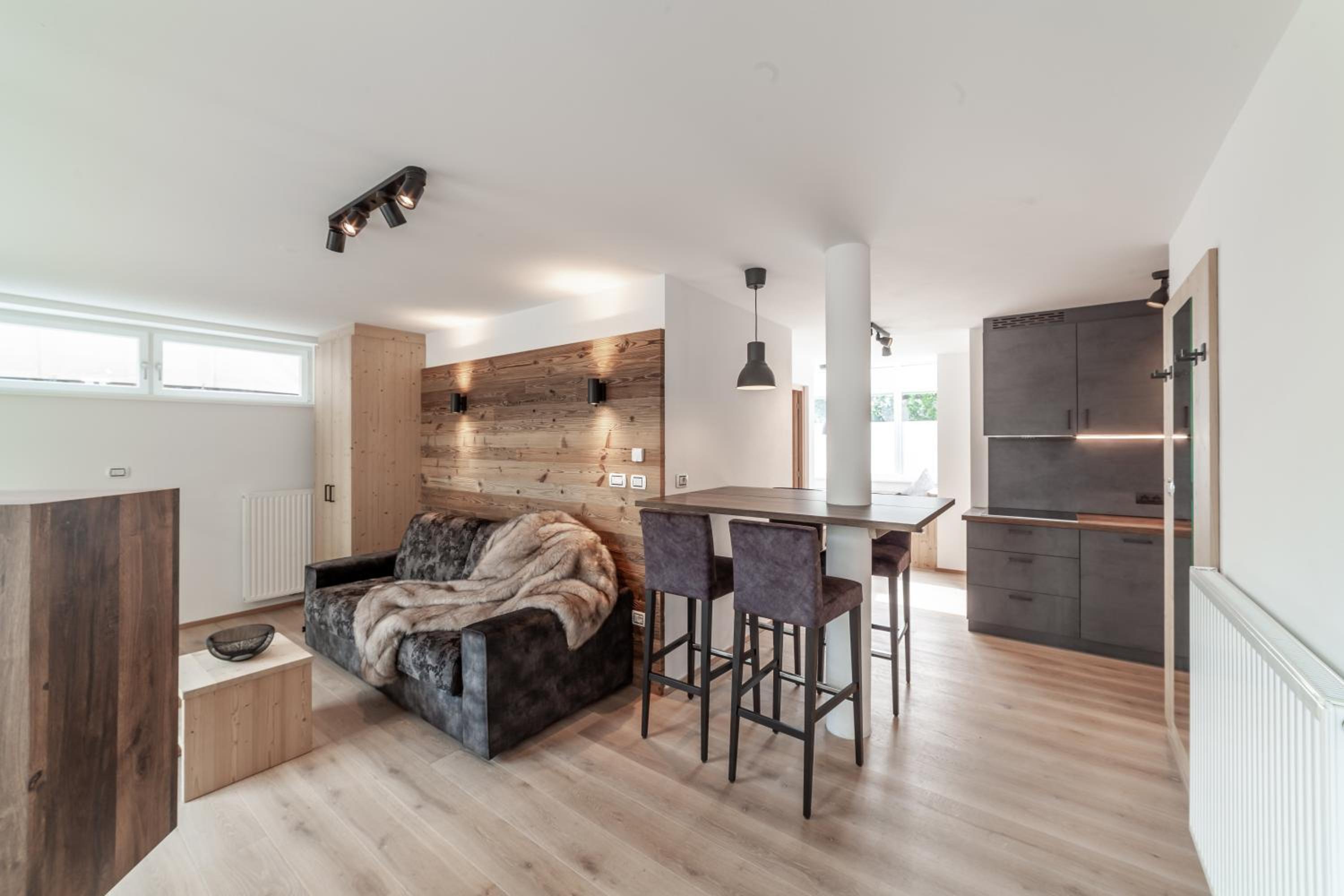 Three-Bedroom Apartment photo 1