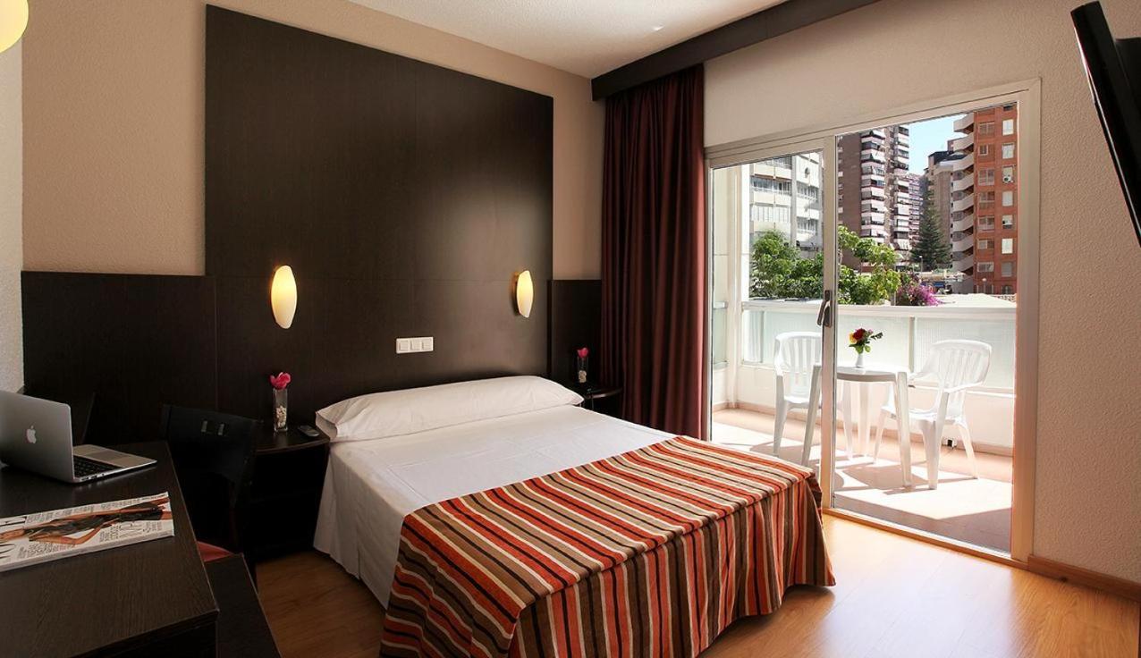 Double or Twin Room (1 Adult)