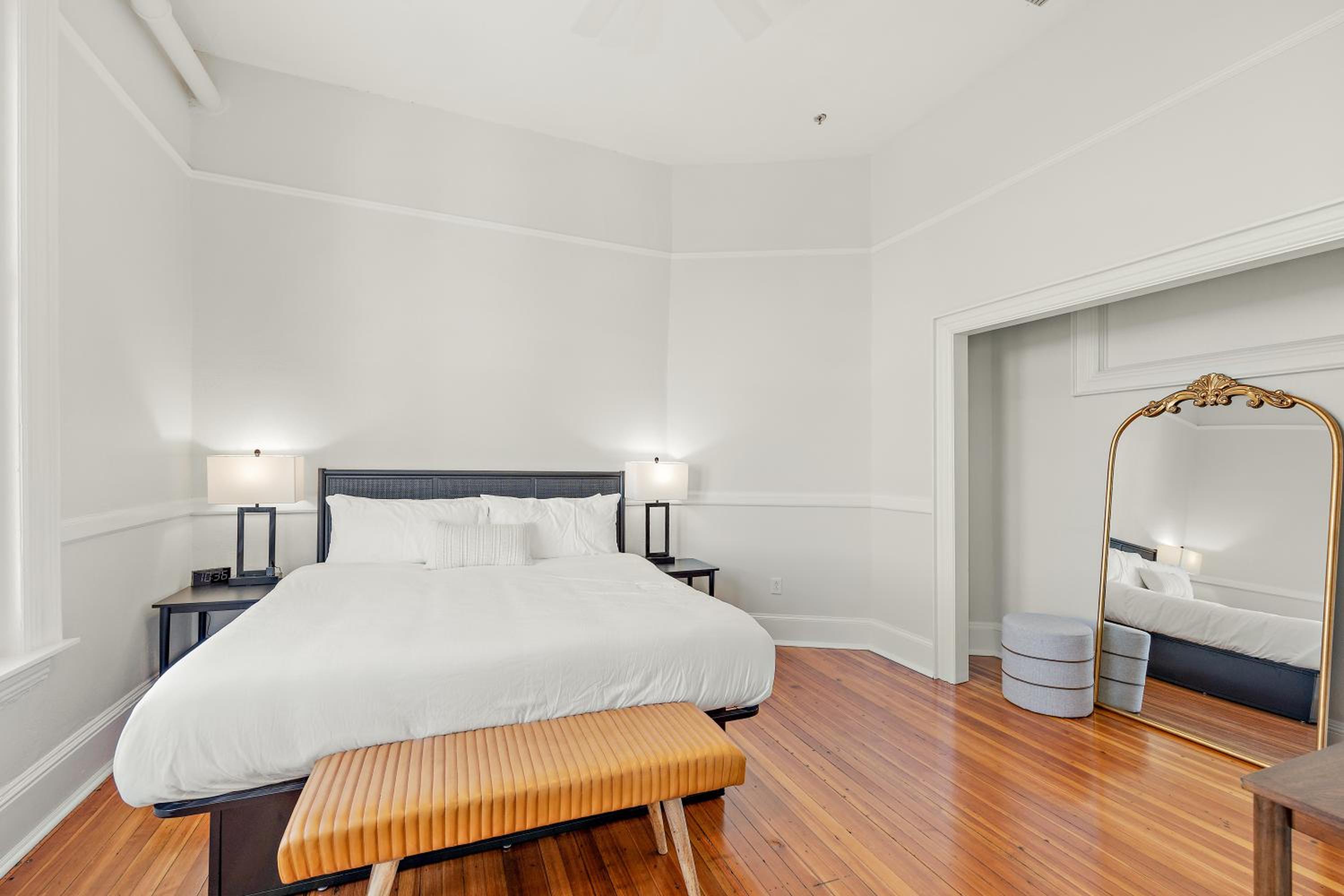 Standard Suite