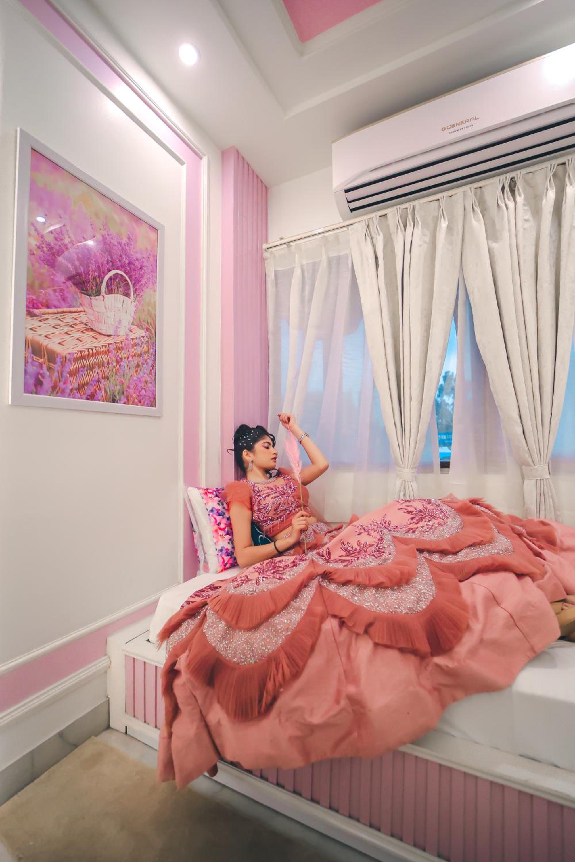 Lavender Theme Neo modern Room with Designer Bed and Extra Day Bed: Enjoy 10% off on - F&B, Spa, car Hire, Complimentary Welcome Drink & Hi-Tea, Candlelight Dinner & Room Decoration Available  - Photo 6
