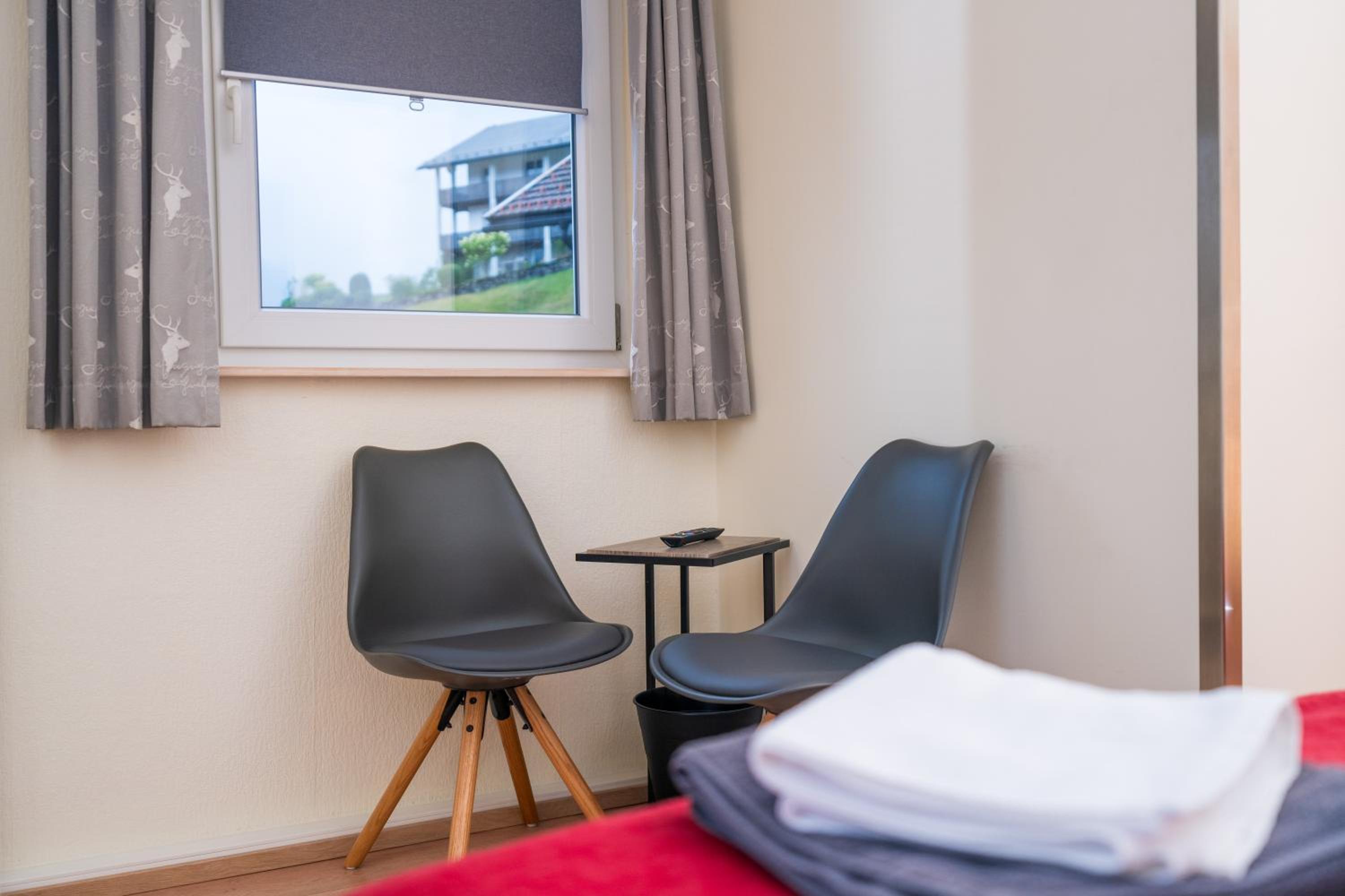 Standard Double Room - Photo 8