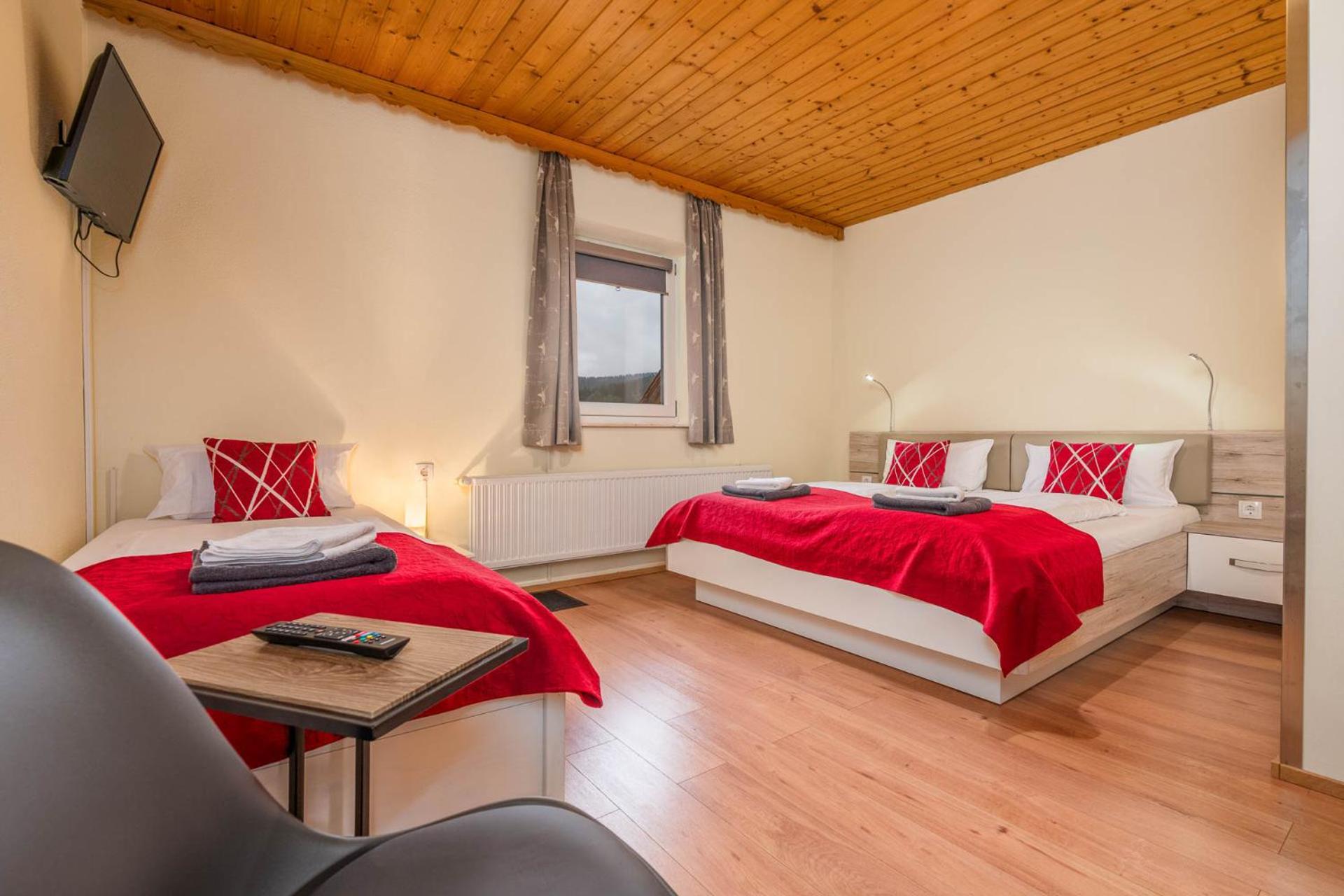Triple Room - Photo 6