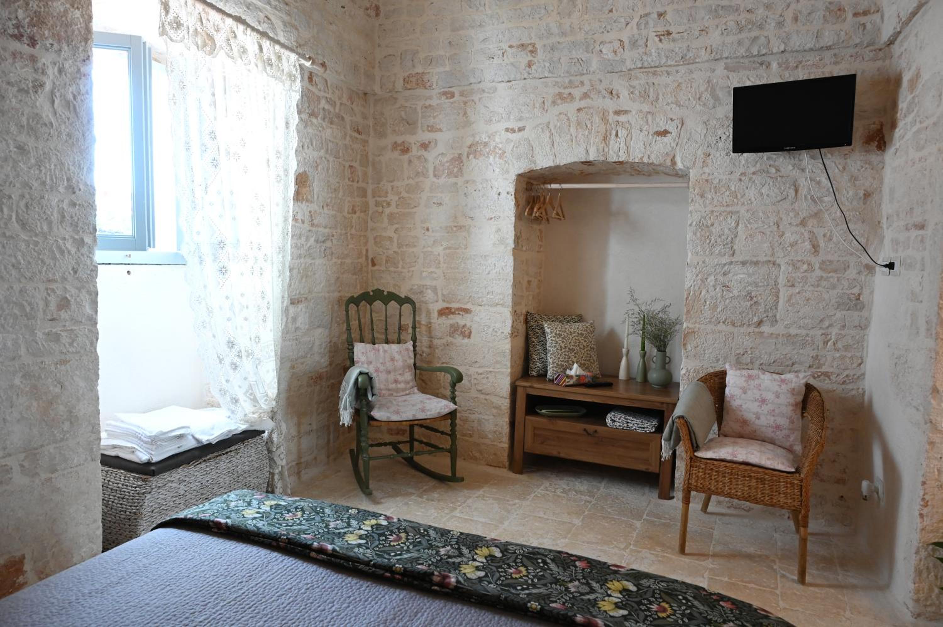 One-Bedroom House photo 3