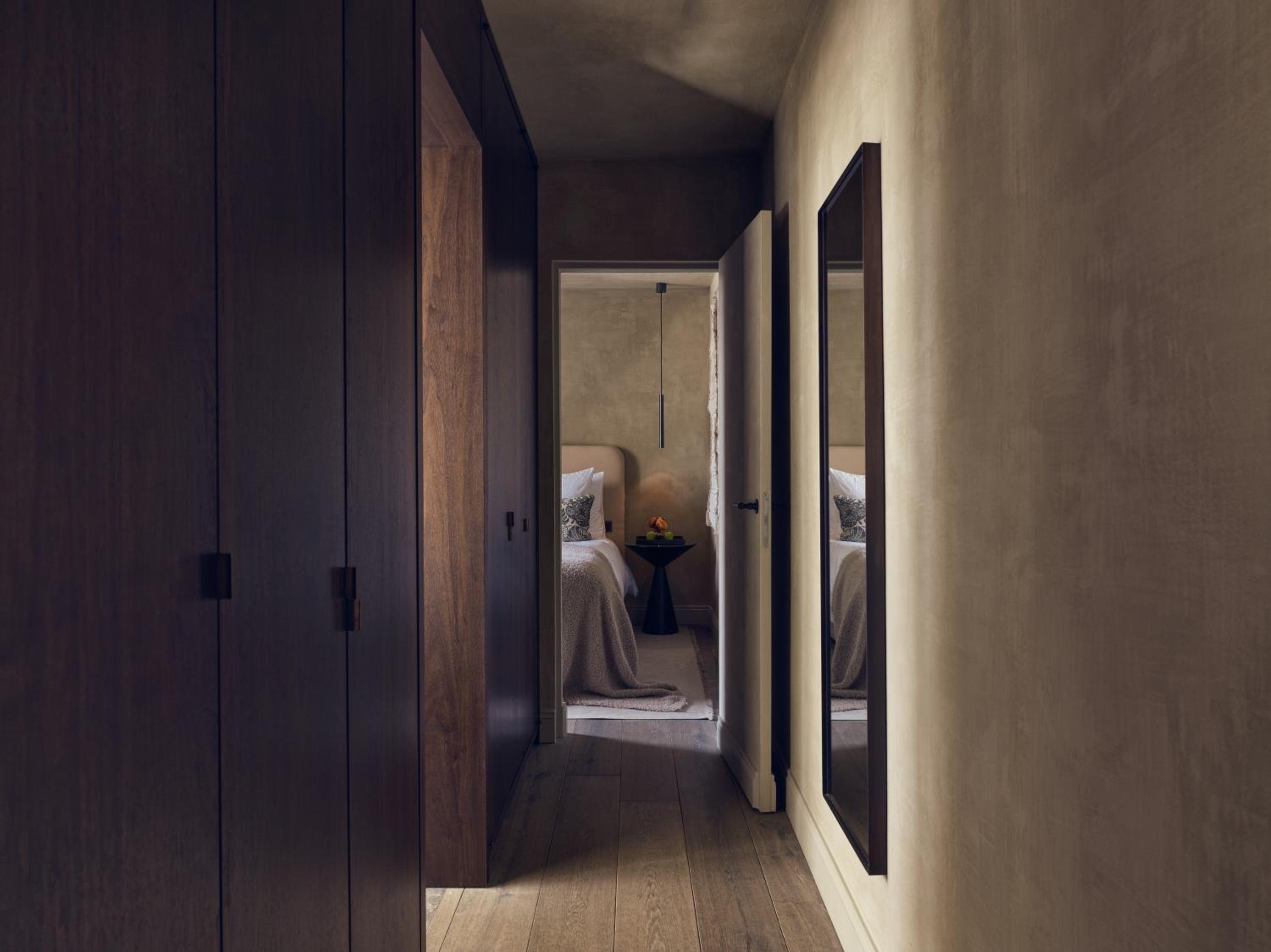 Two-Bedroom Suite - Photo 9